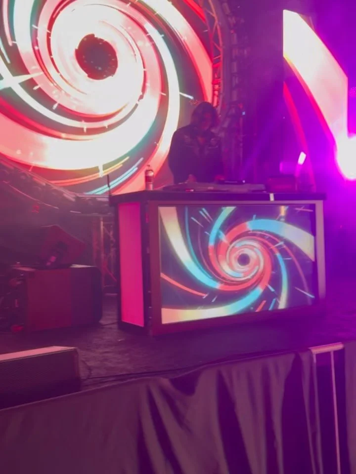 Went from setting up to preforming at the best tent in the Cookoff 🤠
Shoutout to La Pachanga