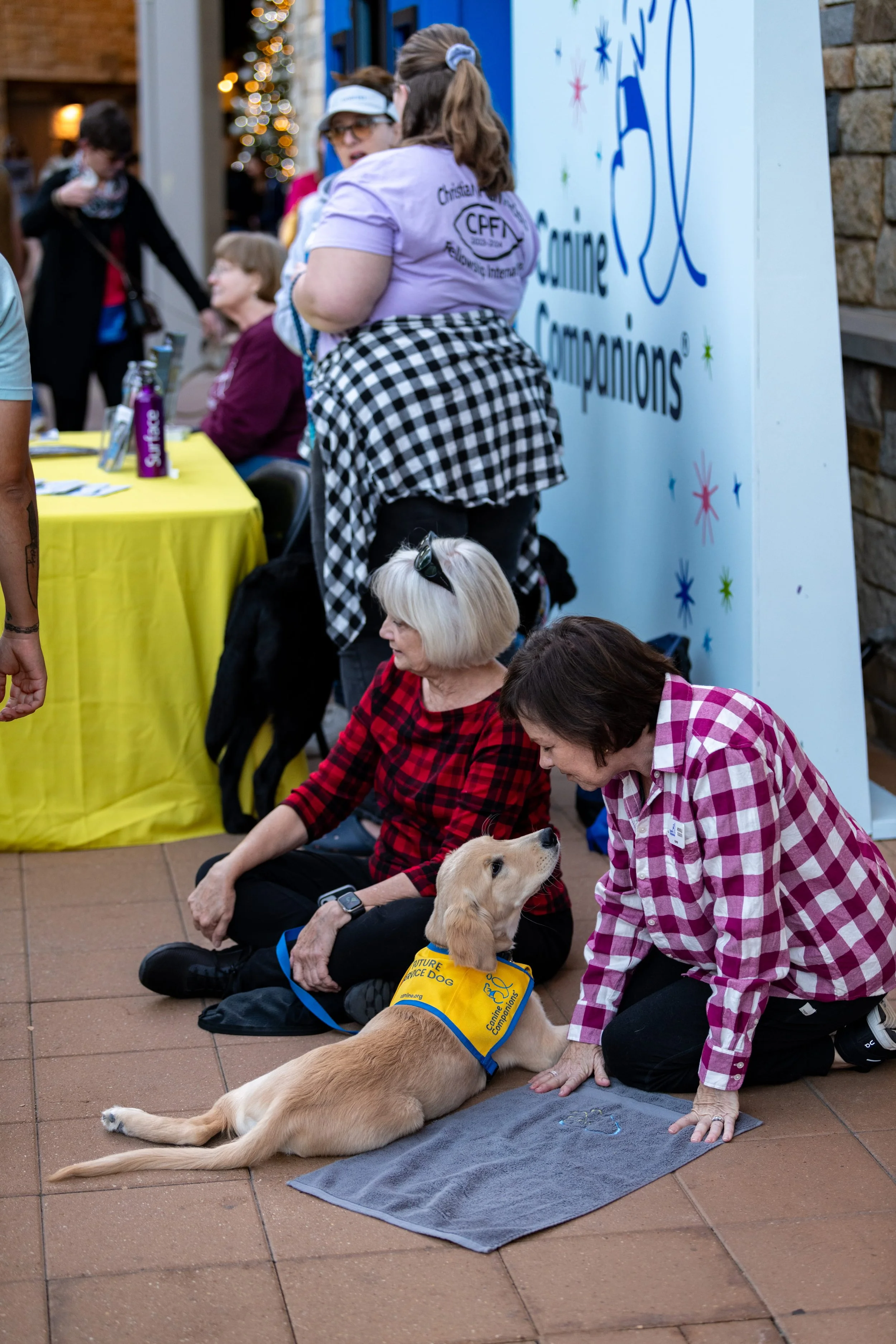 holiday kickoff-051.jpg