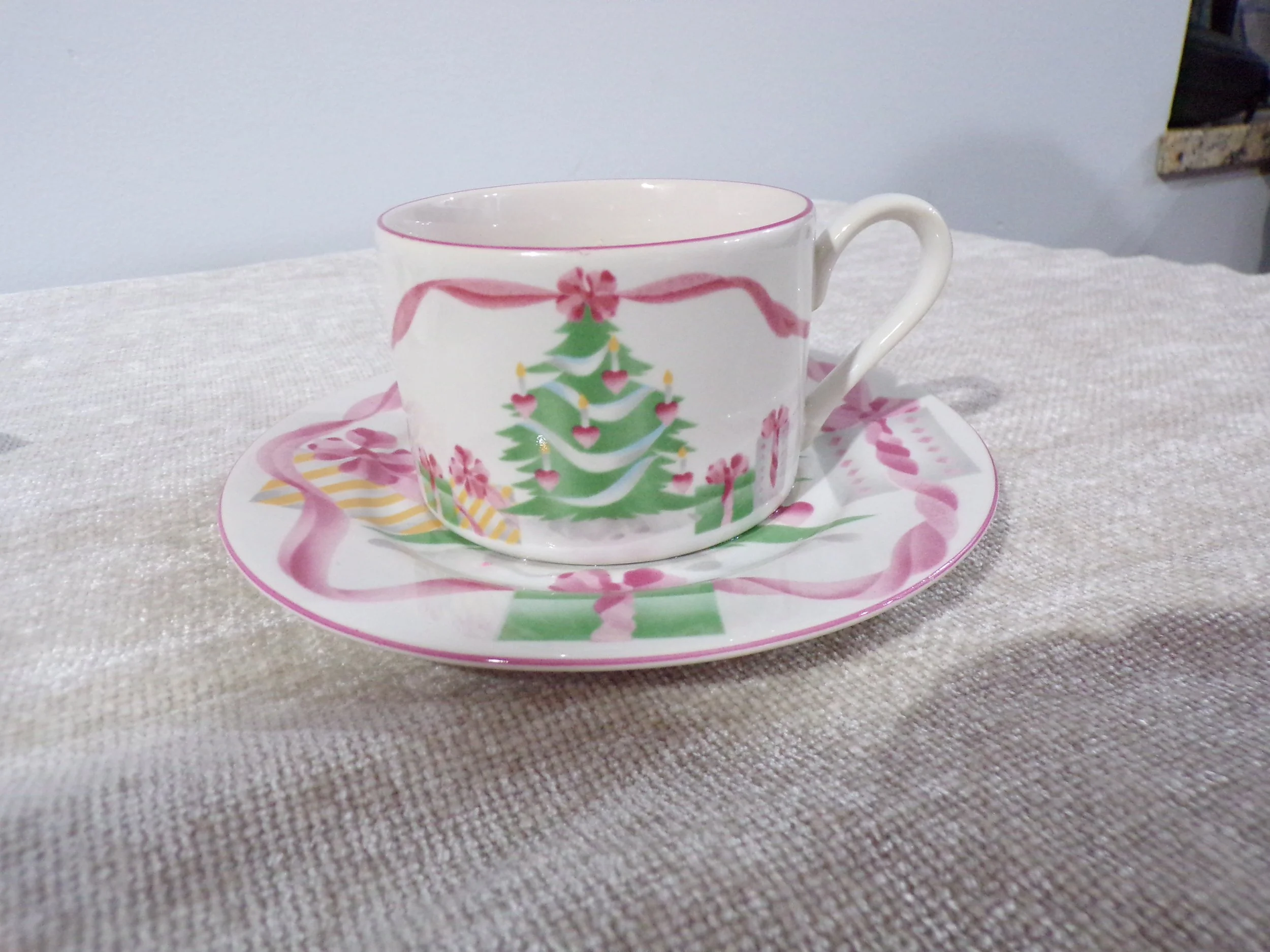 Christmas Bliss – Teacup Soy Candle