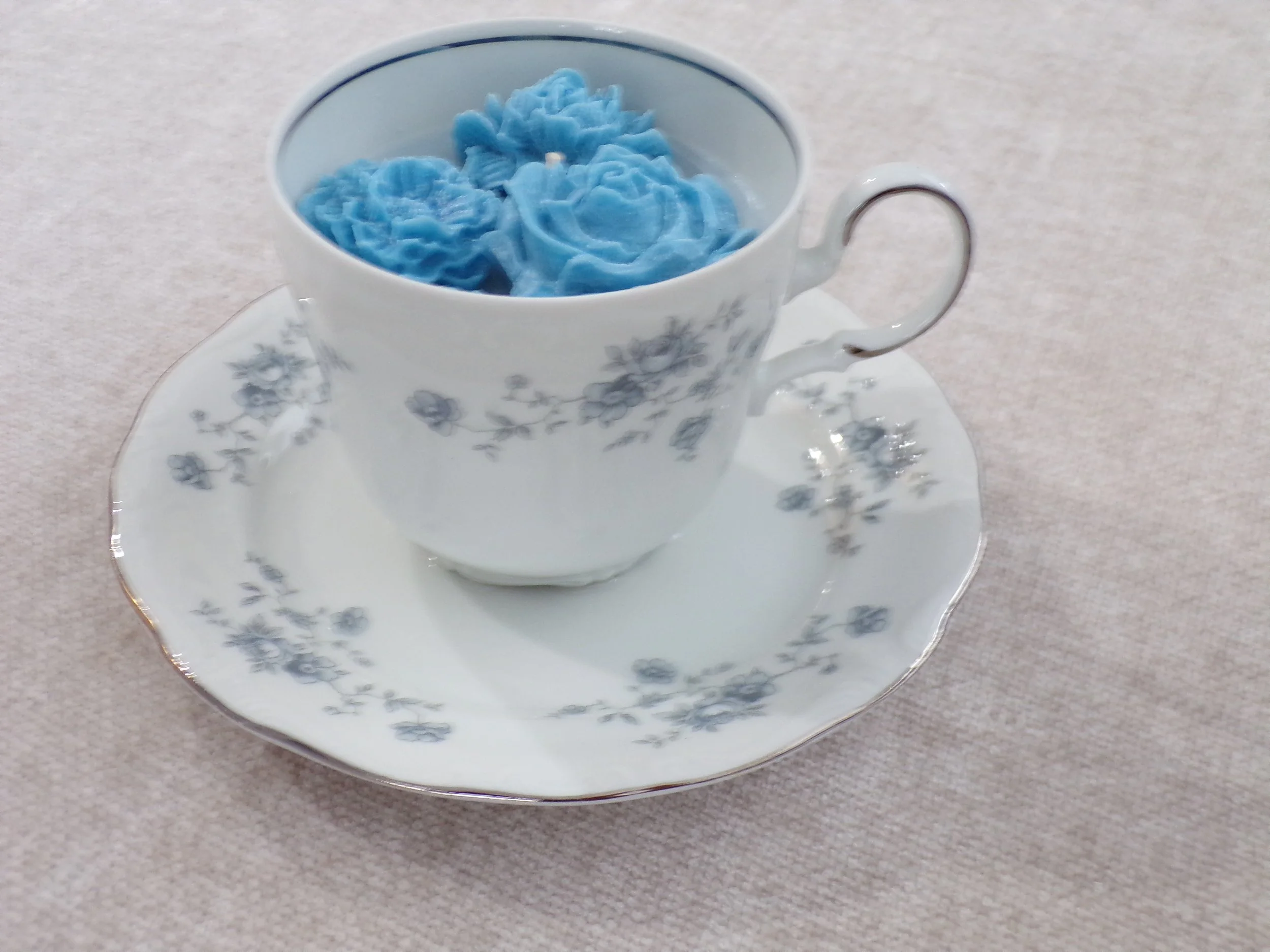 Honey and Cranberry Woods– Teacup Soy Candle