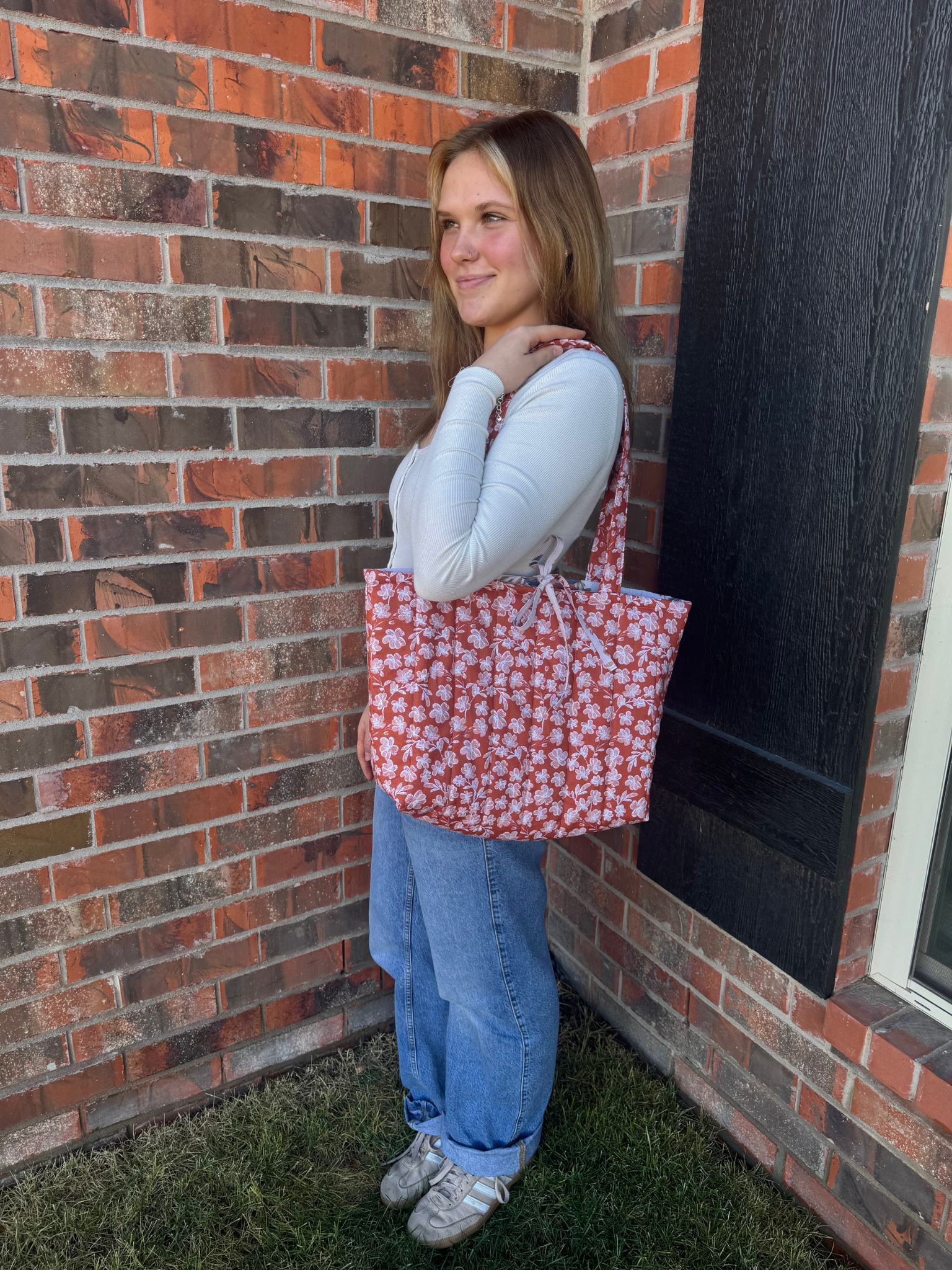 Rust Floral Tote_Medium 3.png