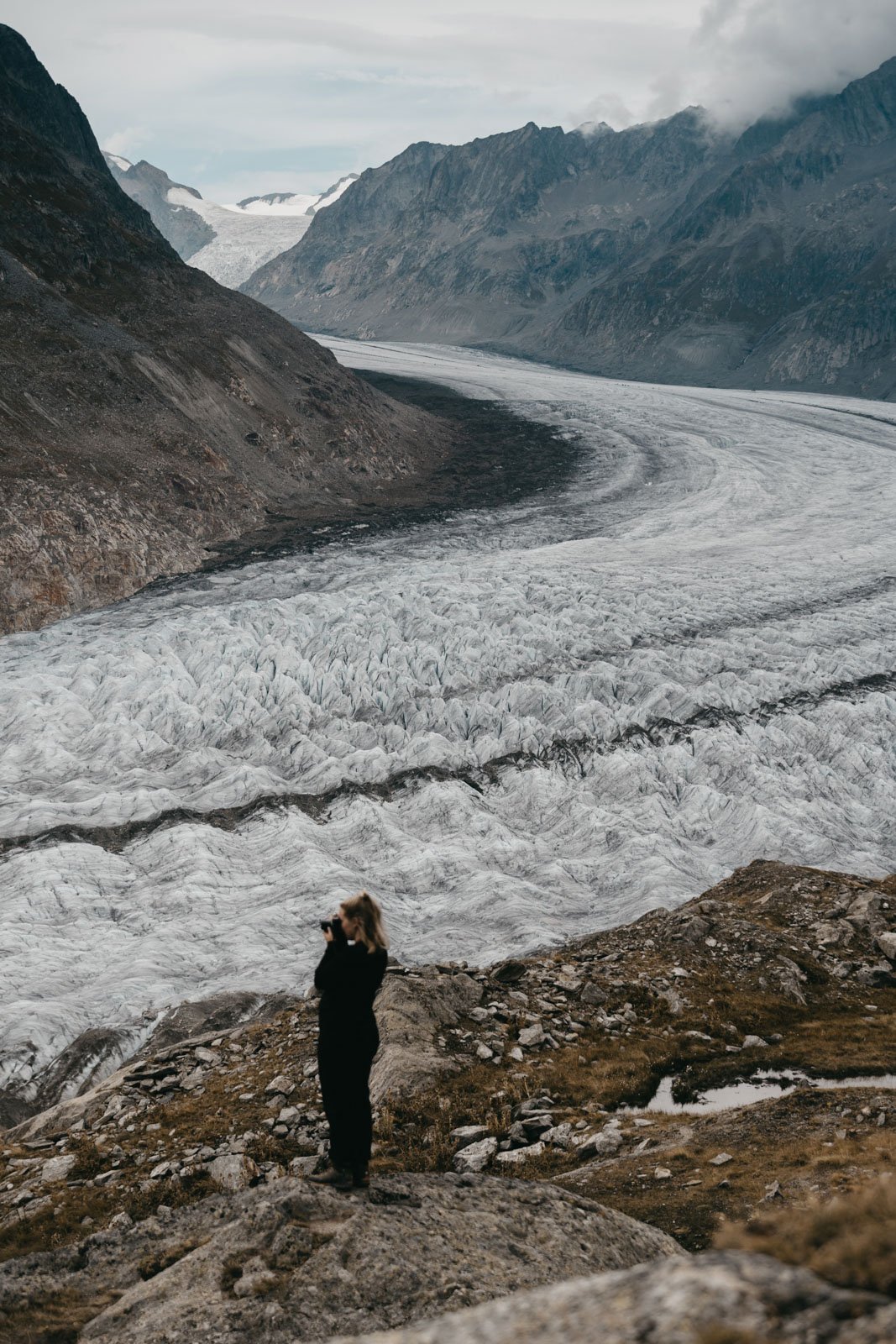 Karin Bischof Fotografin beim Aletsch Gletscher