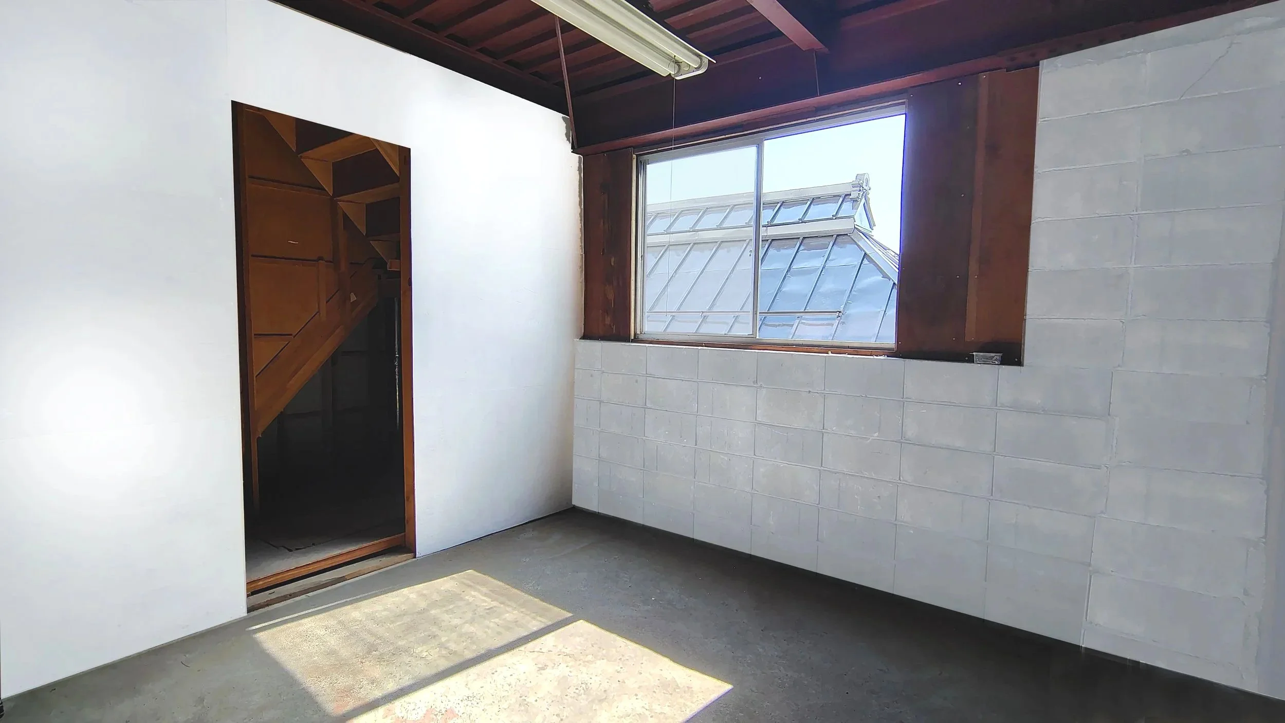 studio_001.jpg