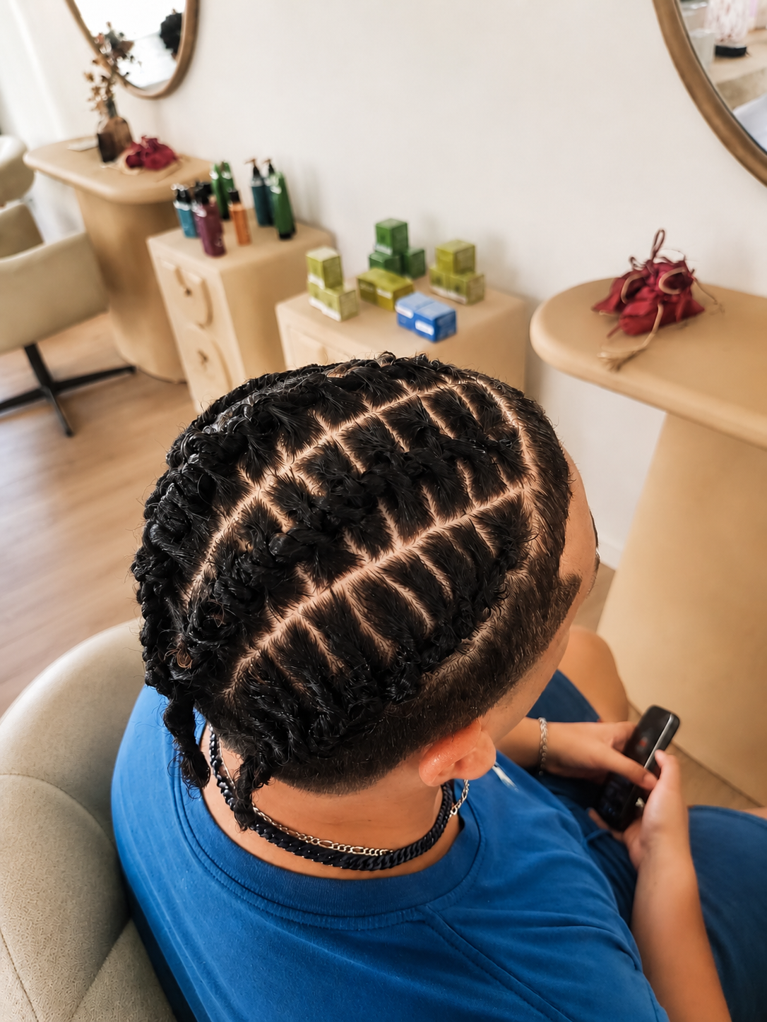 Tresses styles plaquées chez Djedjetresses