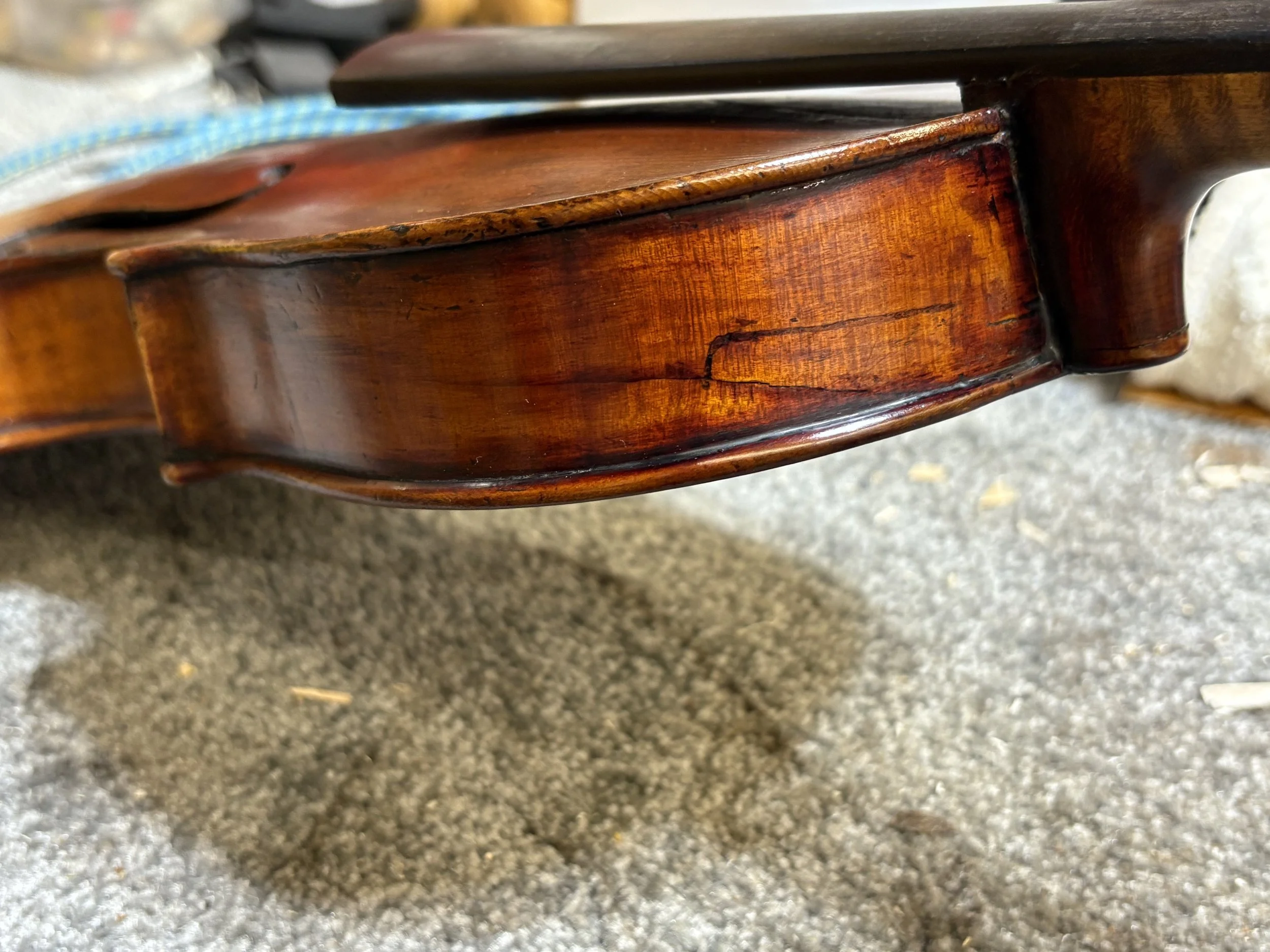 Repaired school violin instrument process.