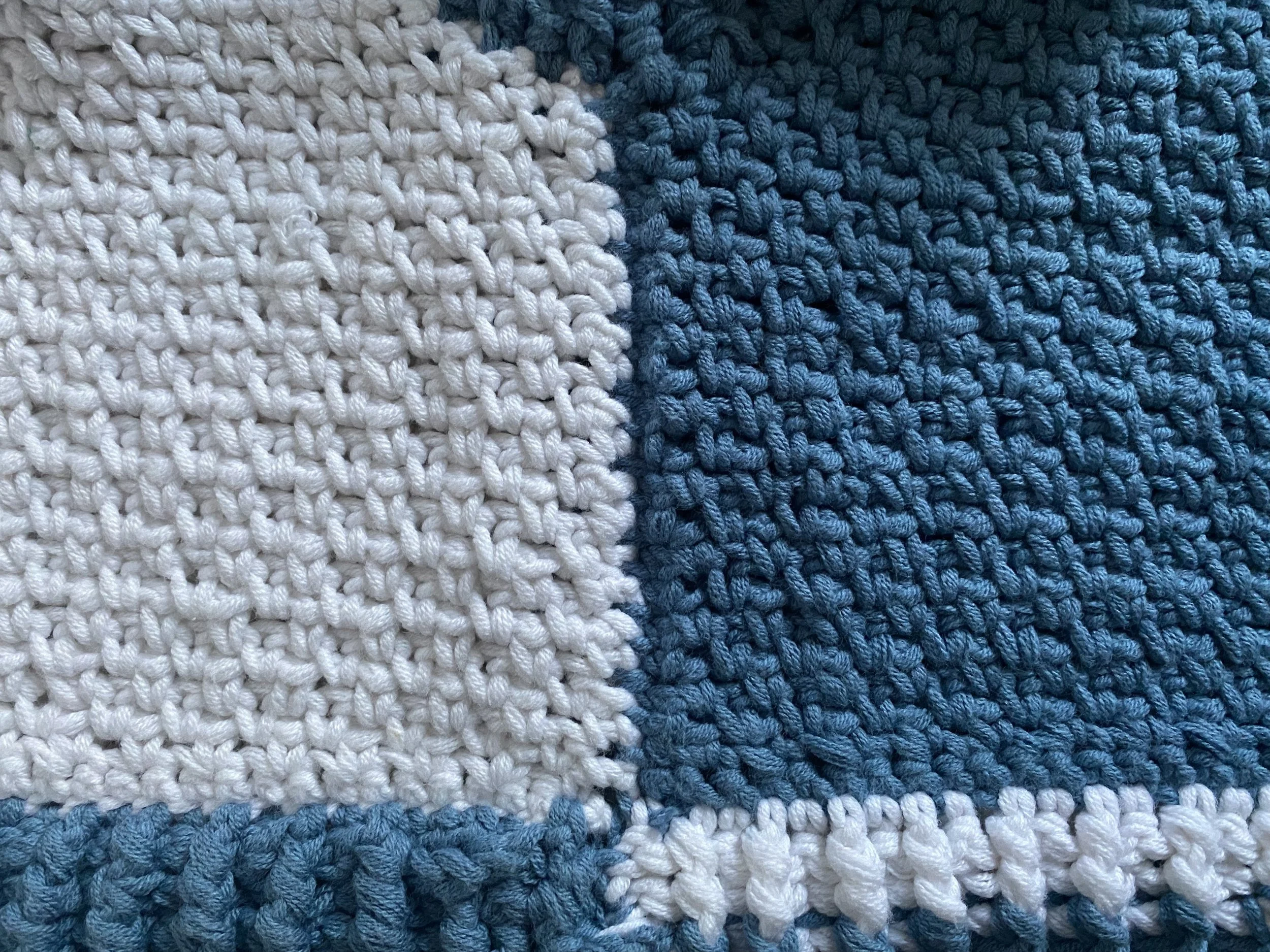 Sarah Edoghogho, crochet