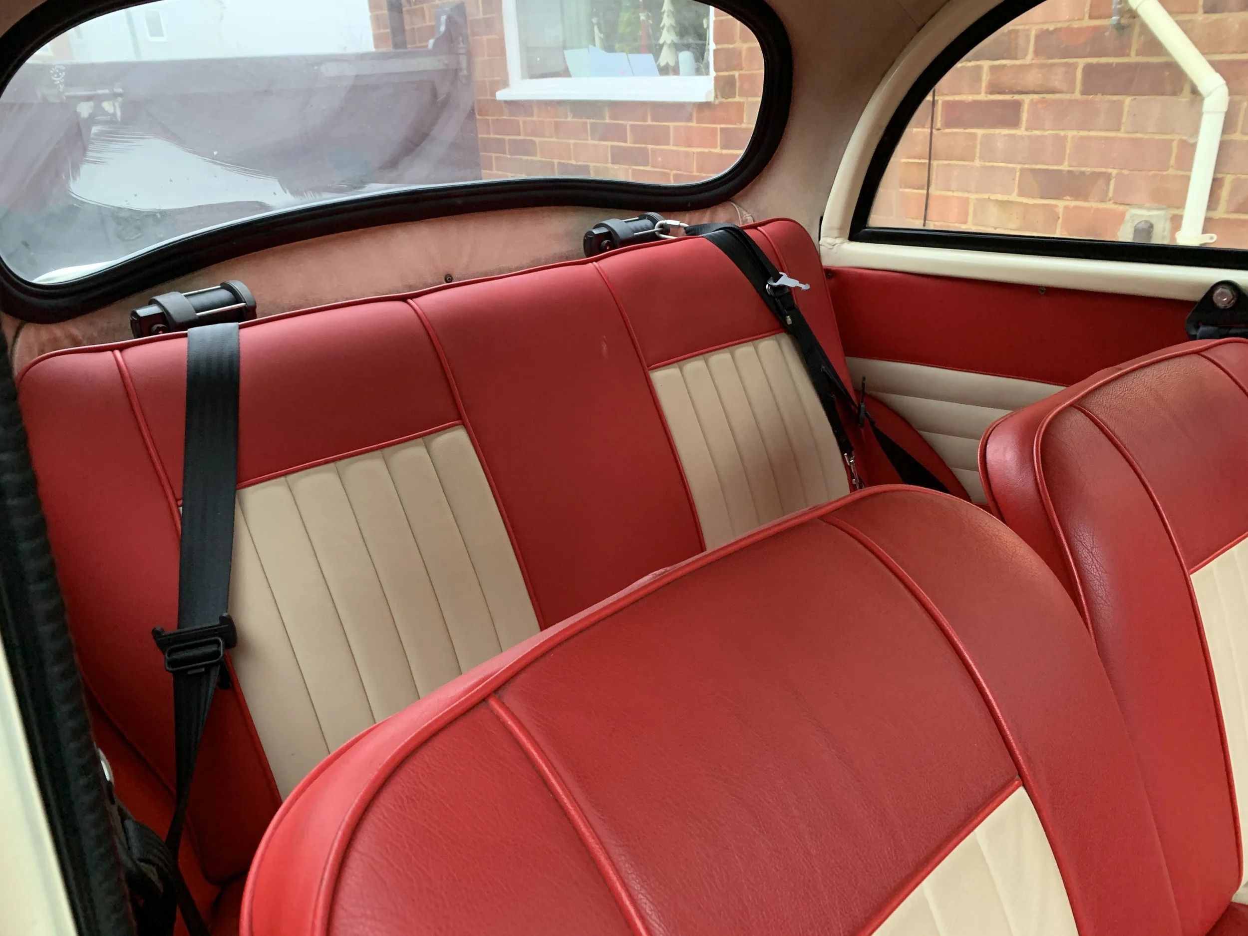 Rear Seats.JPG