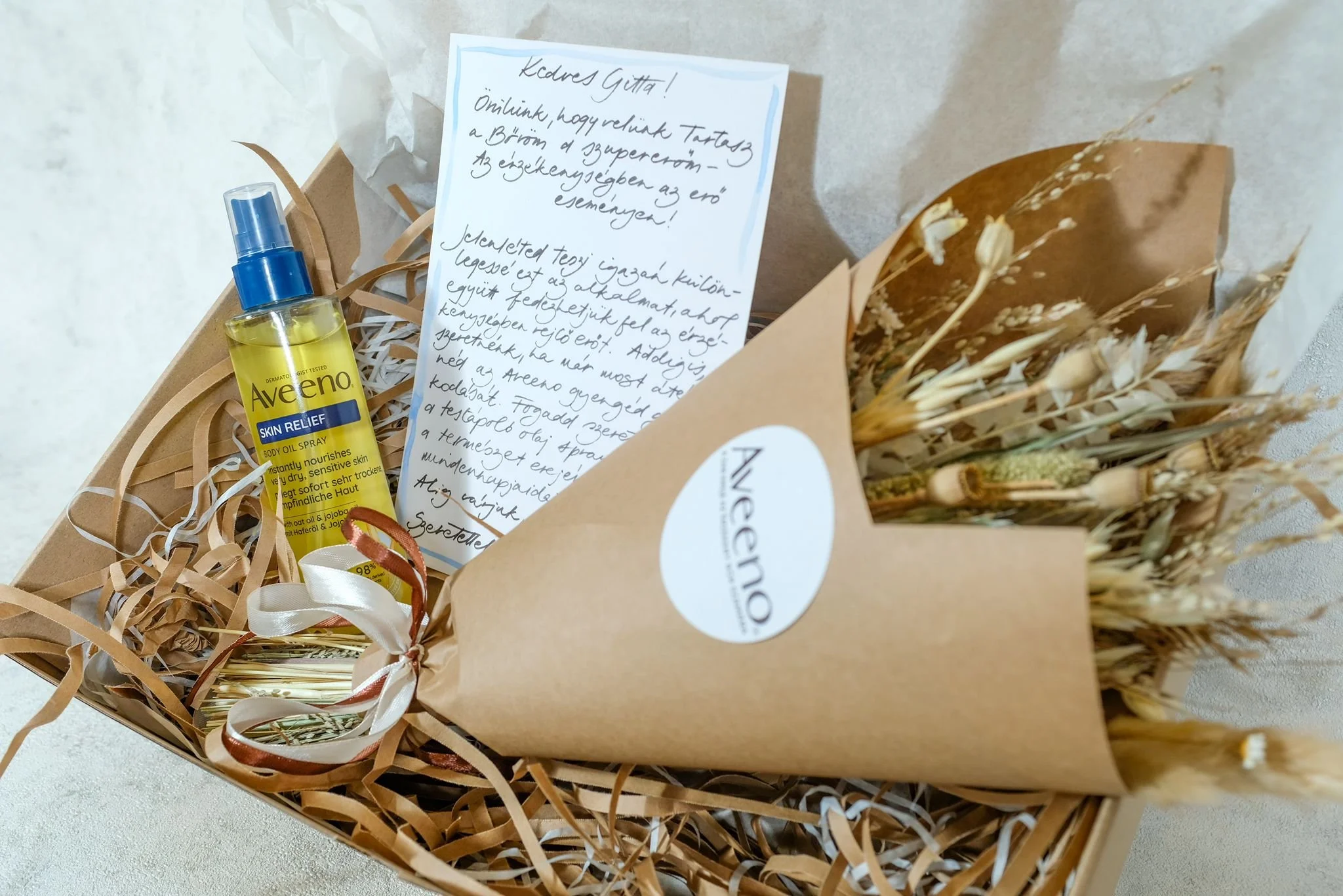 Aveeno event / Fru - linesbyme.studio / Budapest Calligrapher.jpeg