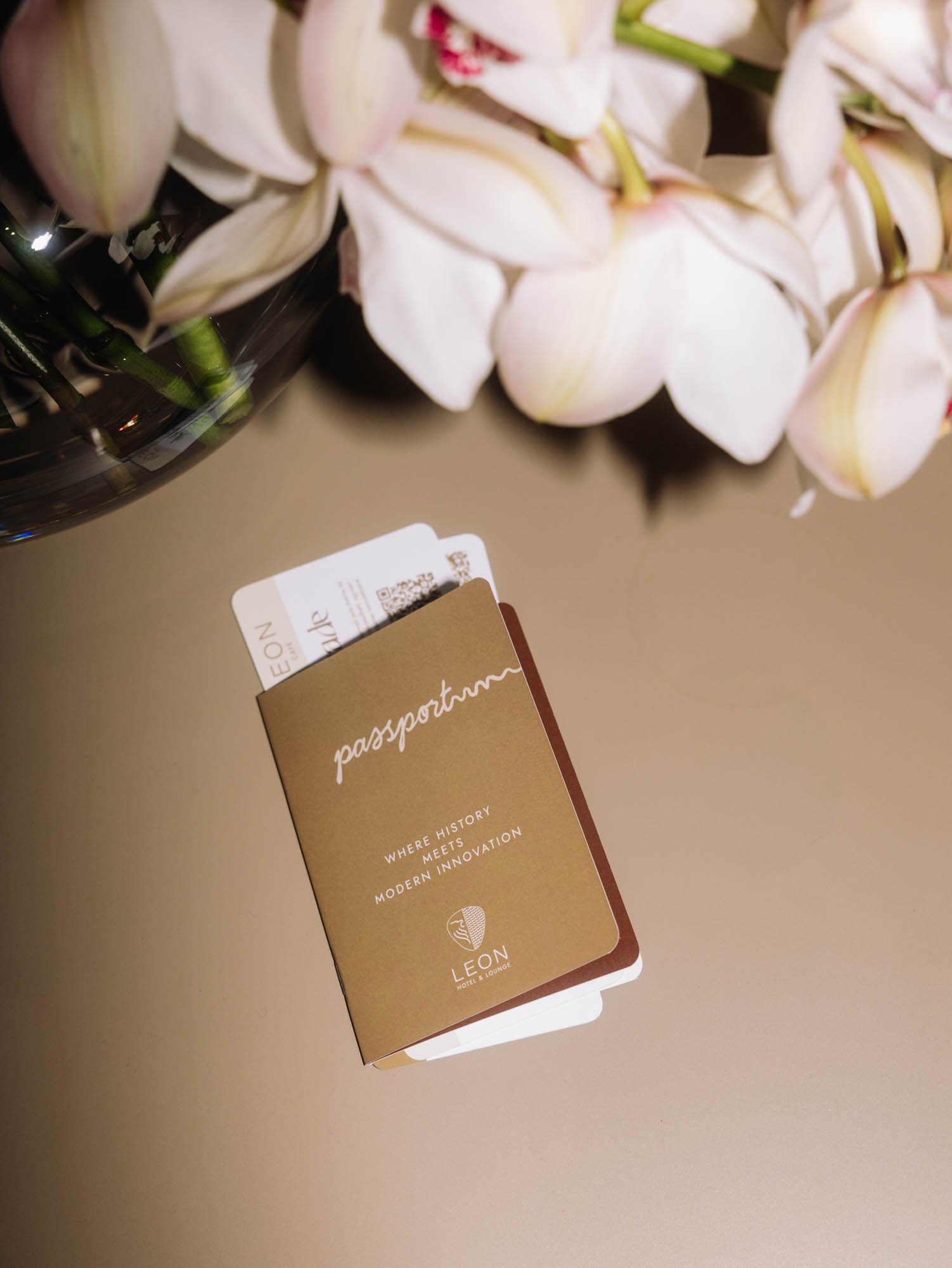 Leon Hotel / Fru - linesbyme.studio / Budapest Calligrapher.jpg