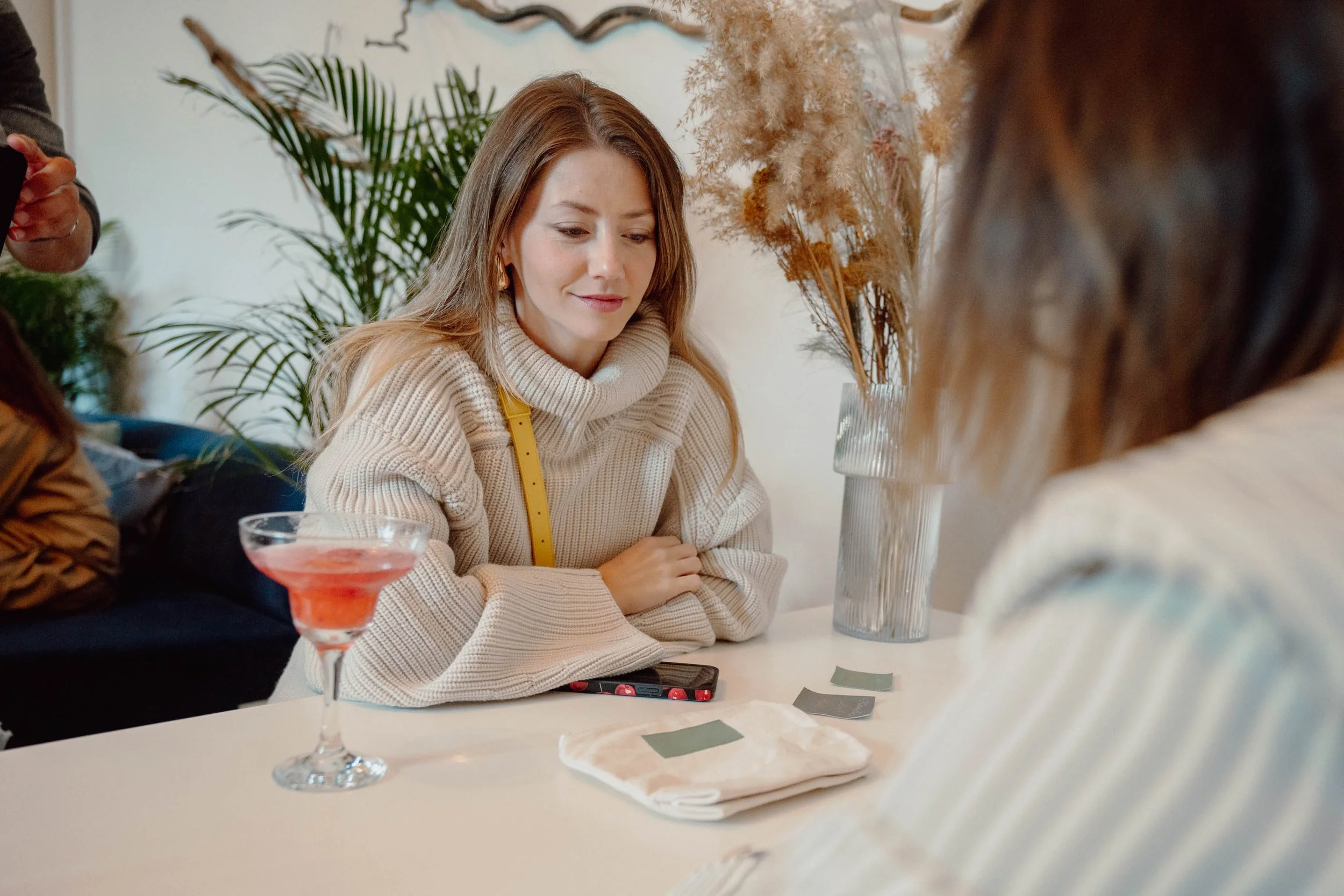 Yves Rocher event / Fru - linesbyme.studio / Budapest Calligrapher.jpg