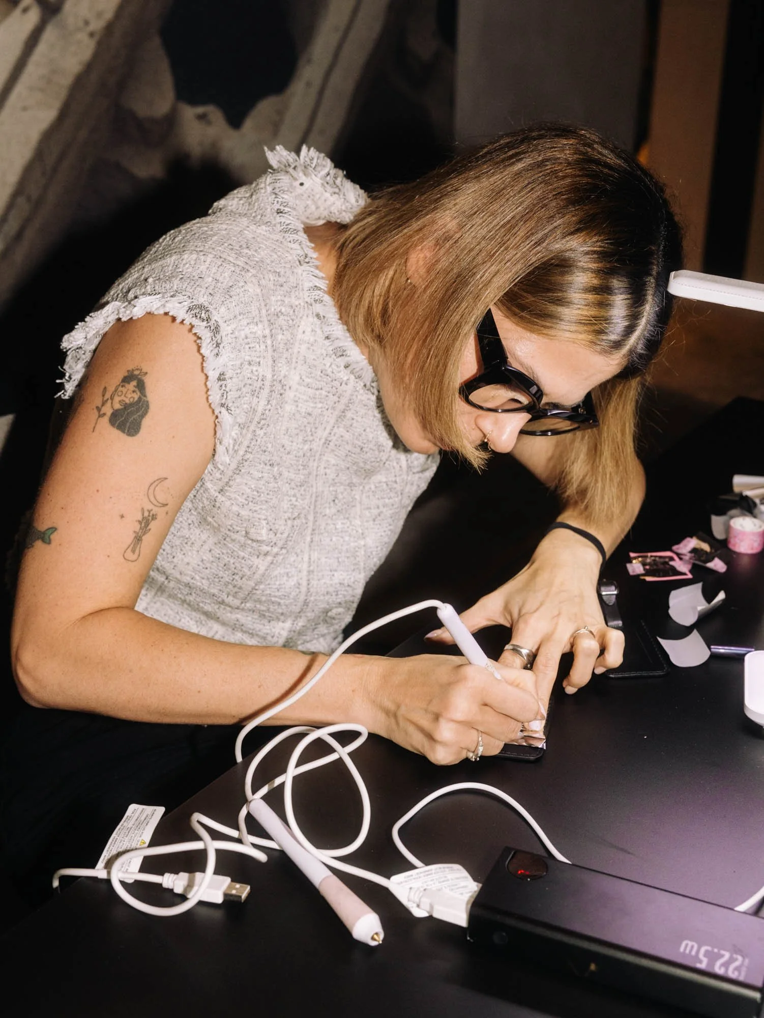 Leon Hotel / Fru - linesbyme.studio / Budapest Calligrapher.jpg