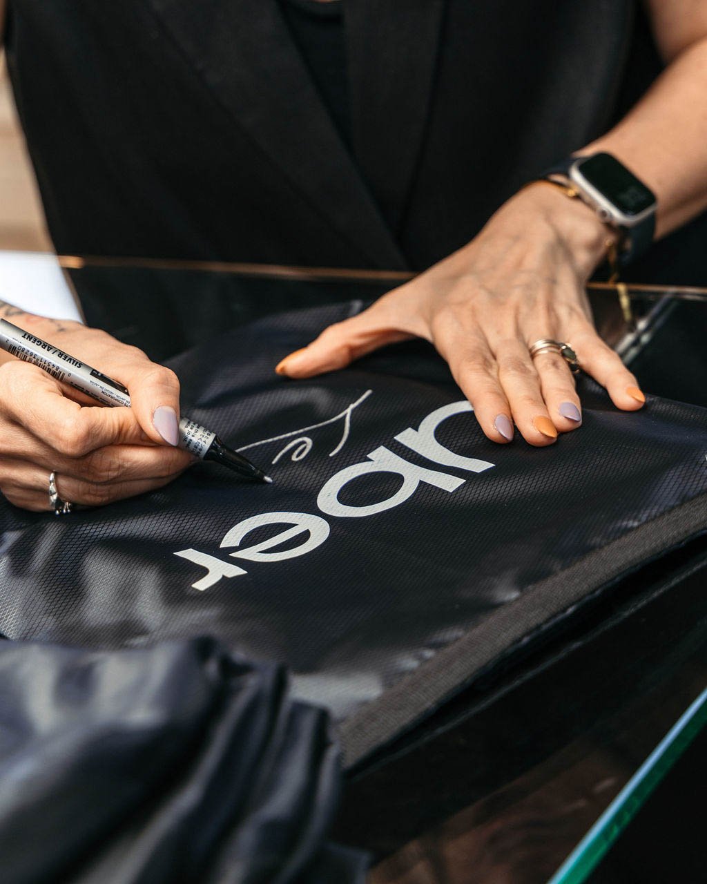 Uber event / Fru - linesbyme.studio / Budapest Calligrapher.jpg