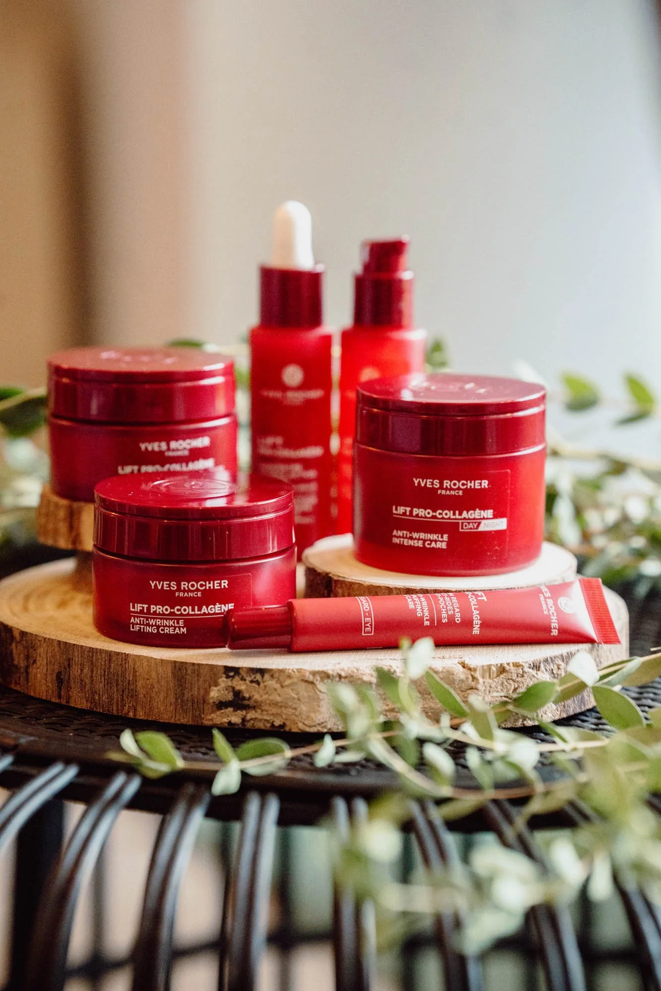 Yves Rocher event / Fru - linesbyme.studio / Budapest Calligrapher.jpg