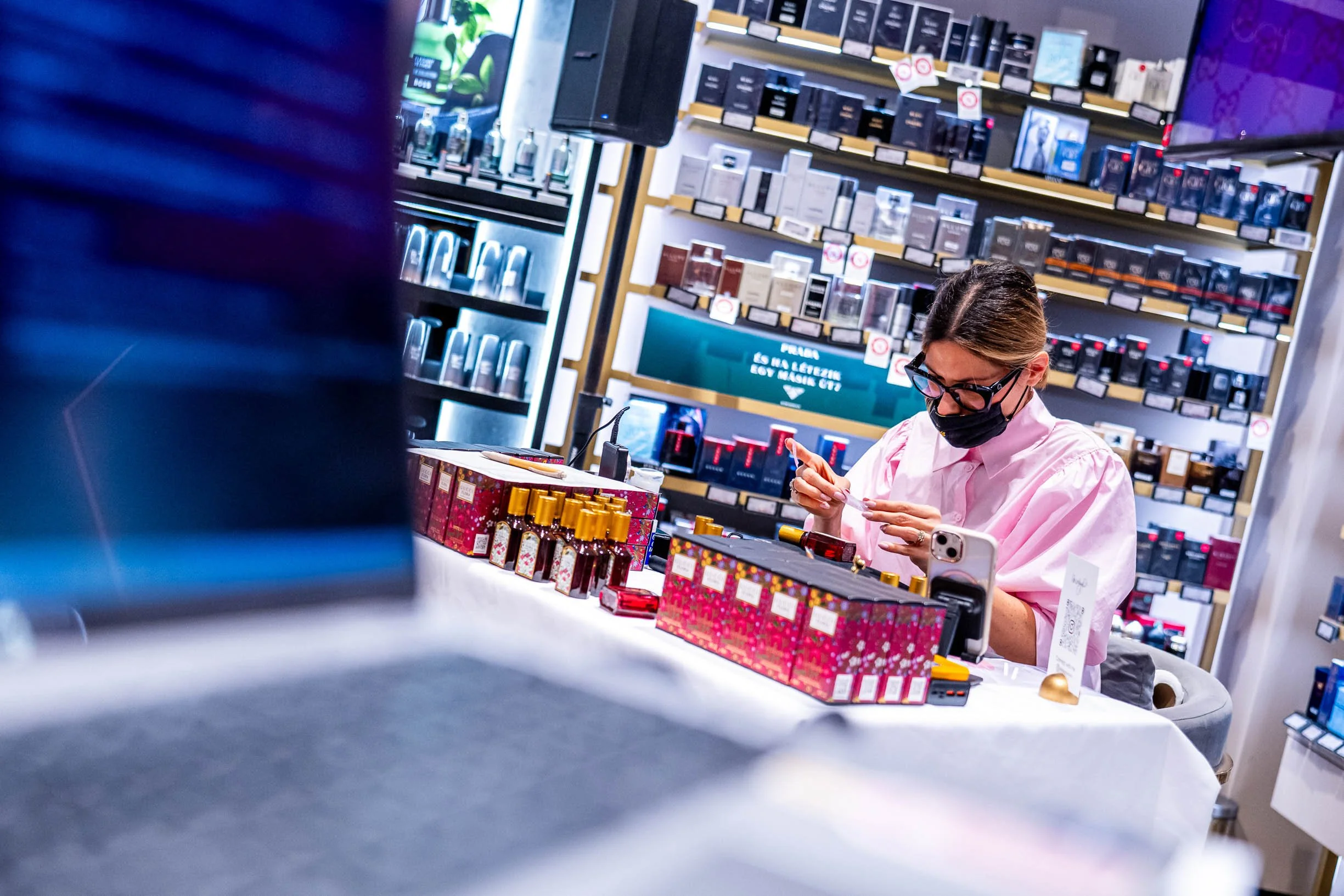 Gucci Flora / Fru - linesbyme.studio / Budapest Calligrapher.jpg