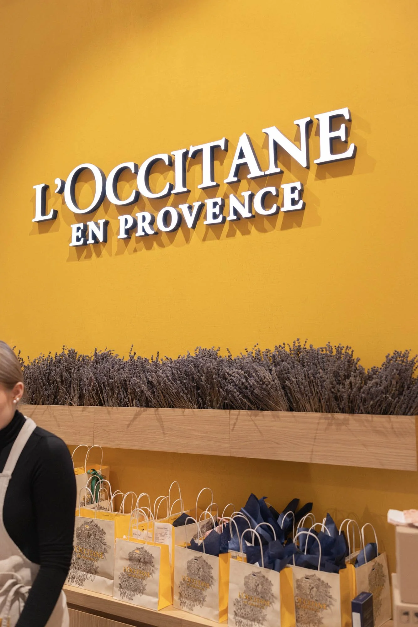 L'Occitane event / Fru - linesbyme.studio / Budapest Calligrapher.jpg