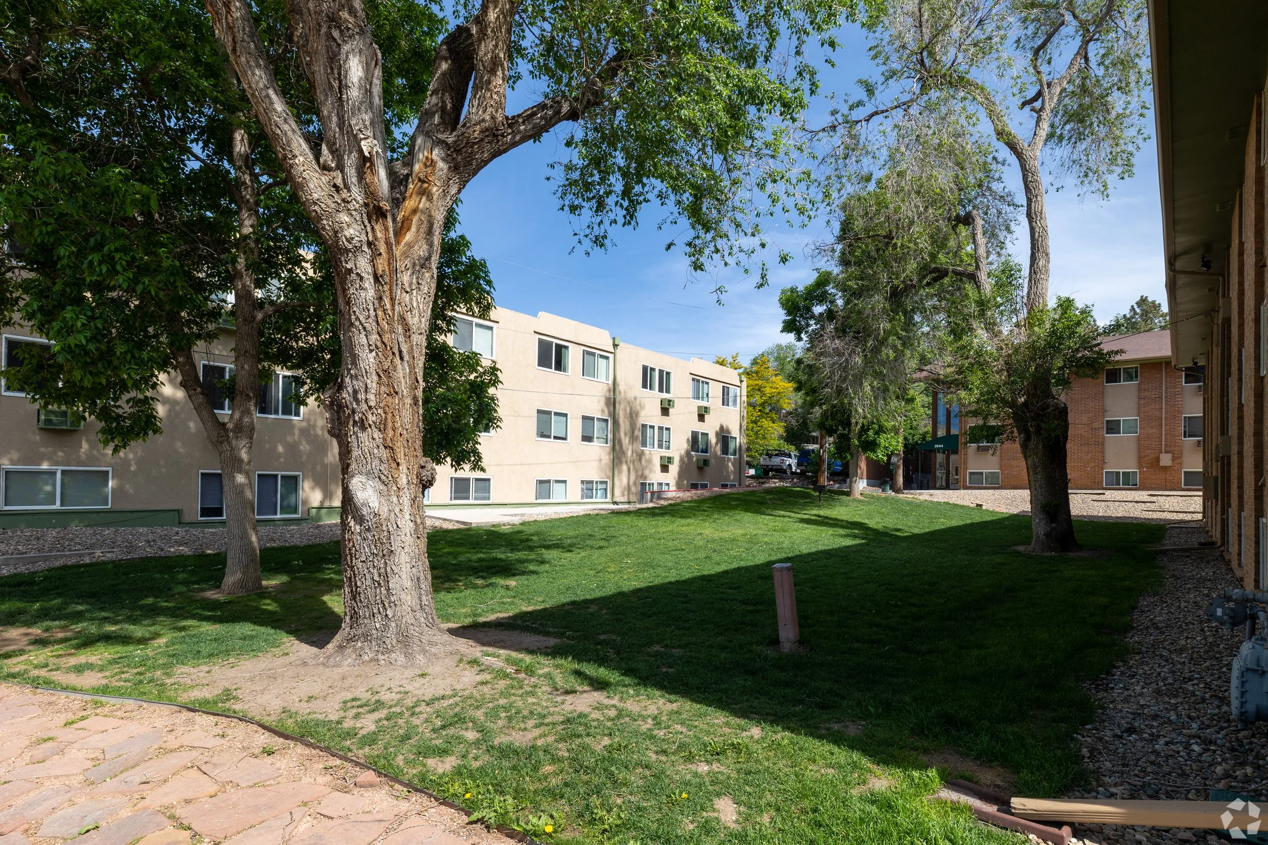 Mountain-Pointe-Apartments_011.jpg