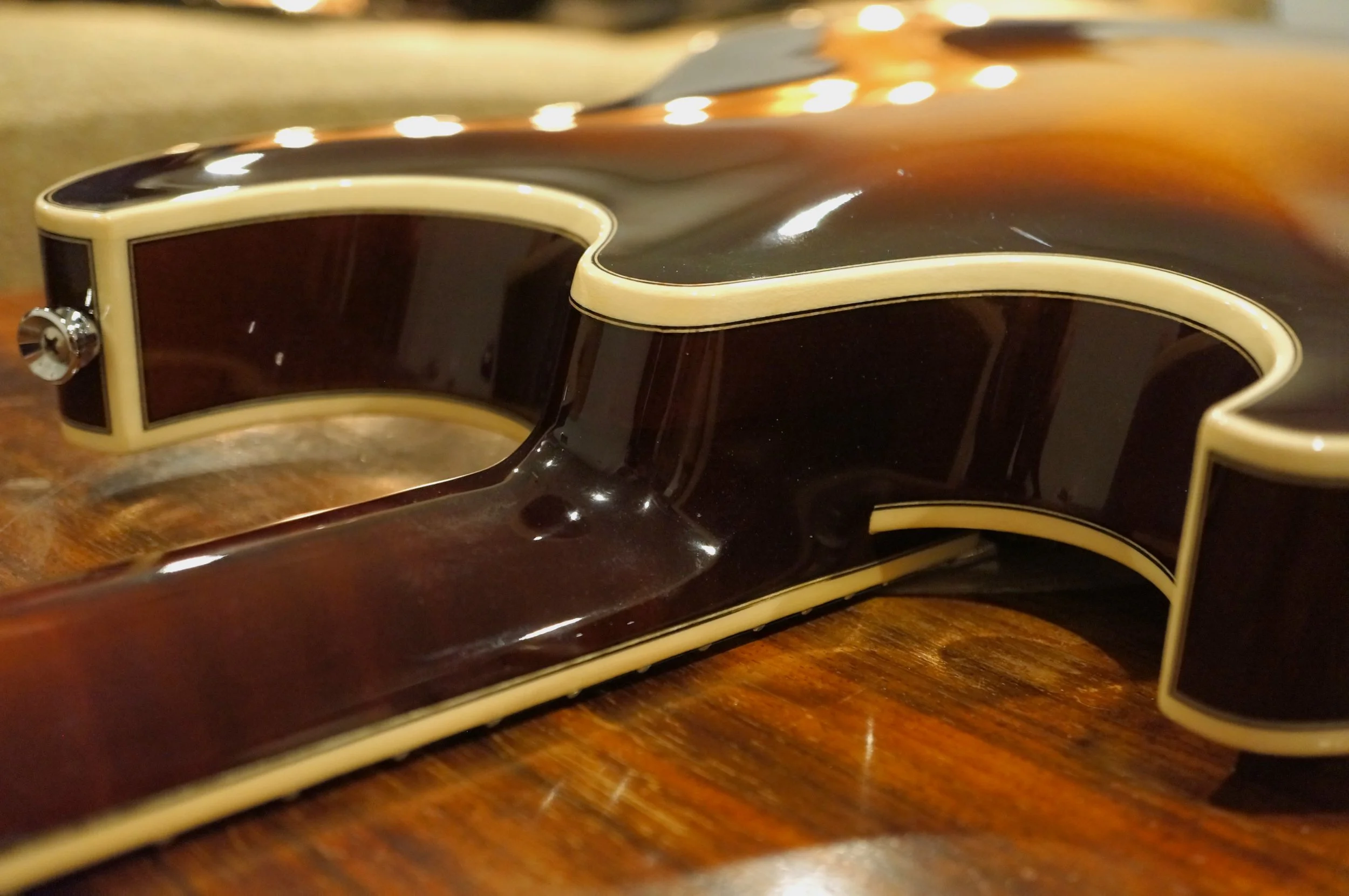 GA18(Languedoc Guitars).JPG