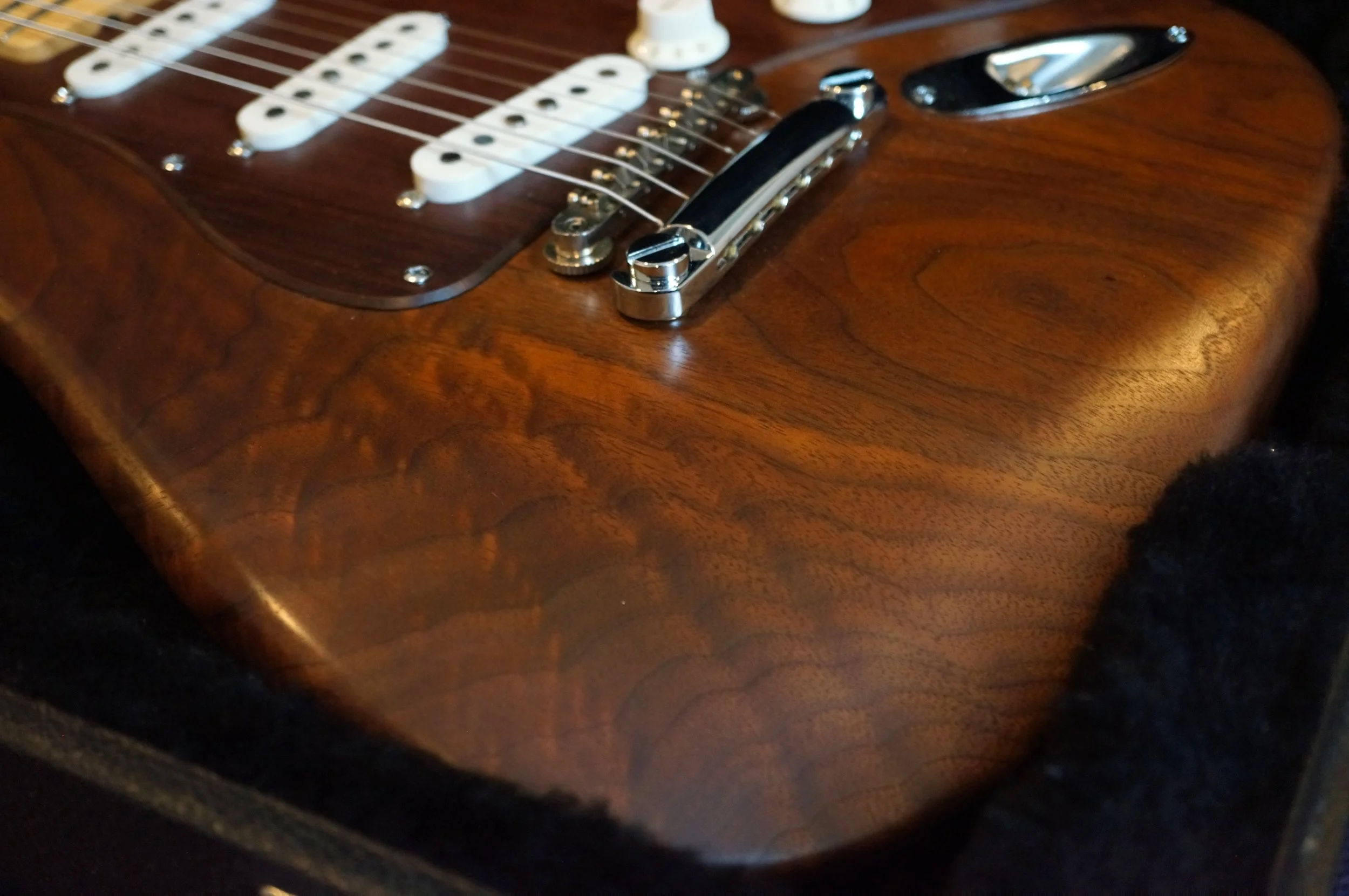 gA6(Jerry Garcia + Dan Erlewine).JPG