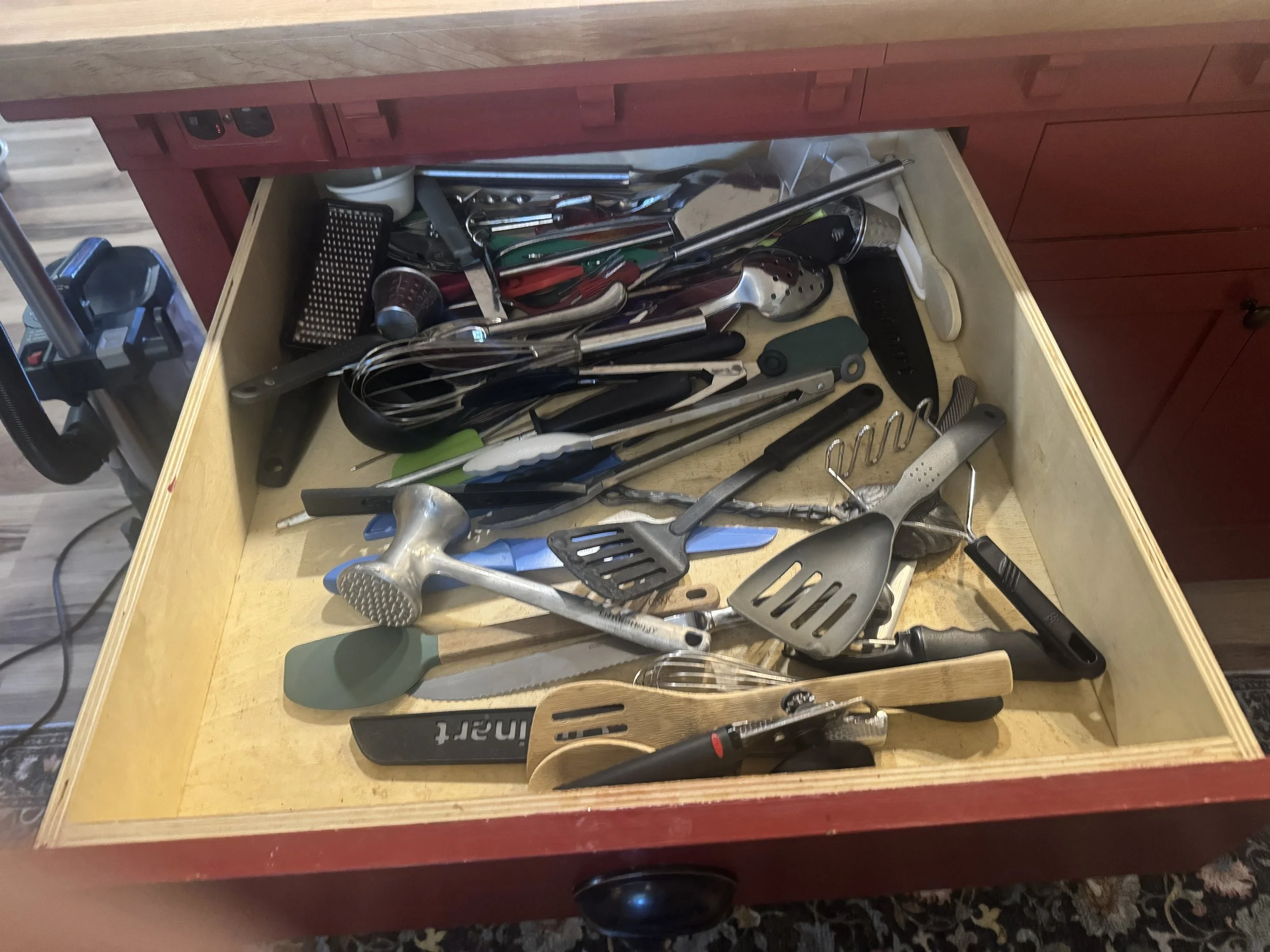 kitchen drawers/cabinet