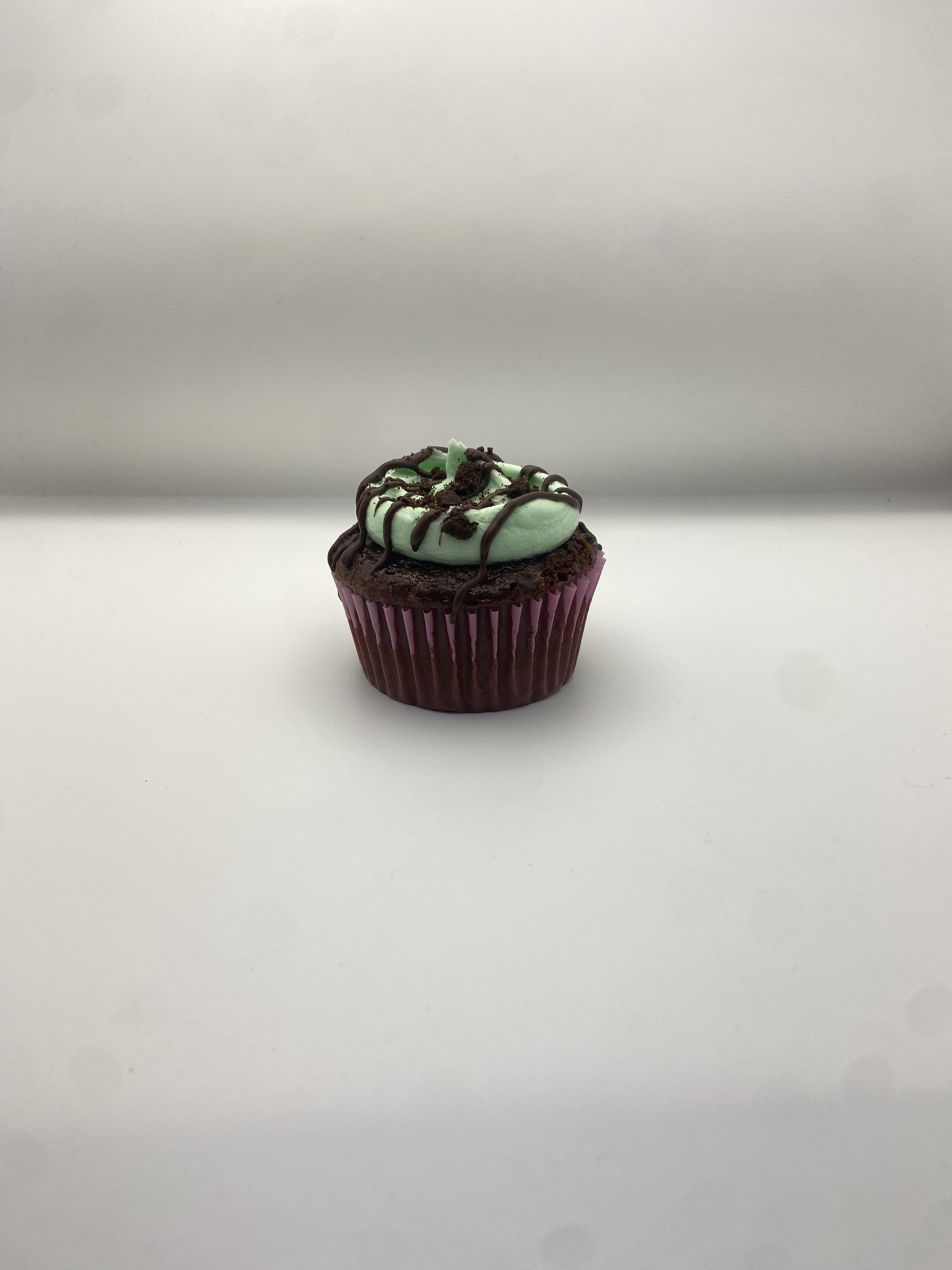 Grasshopper Cupcake