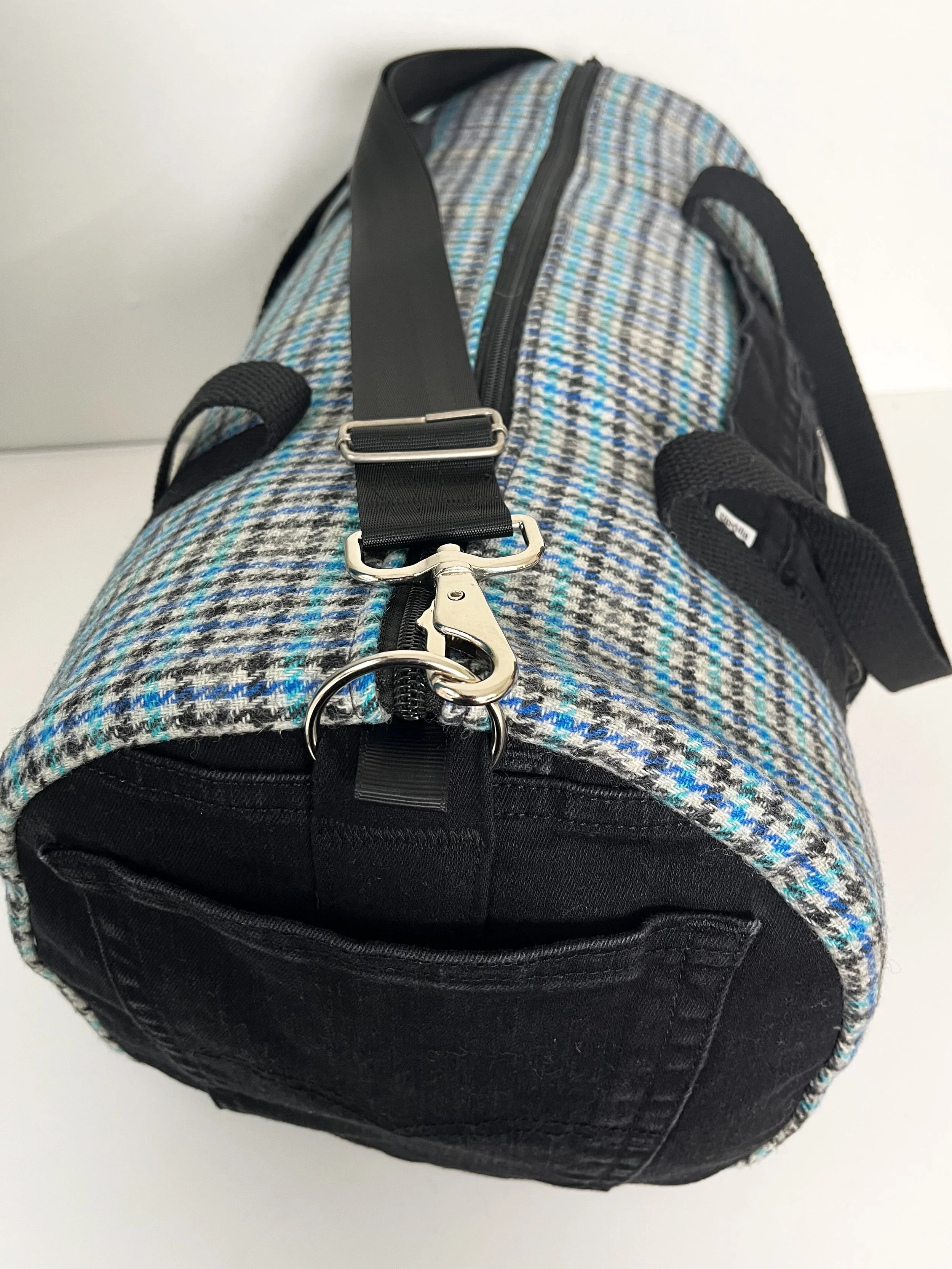 CipollaShop_DuffleBag_Large_VintageWool&Denim_Strap.jpg