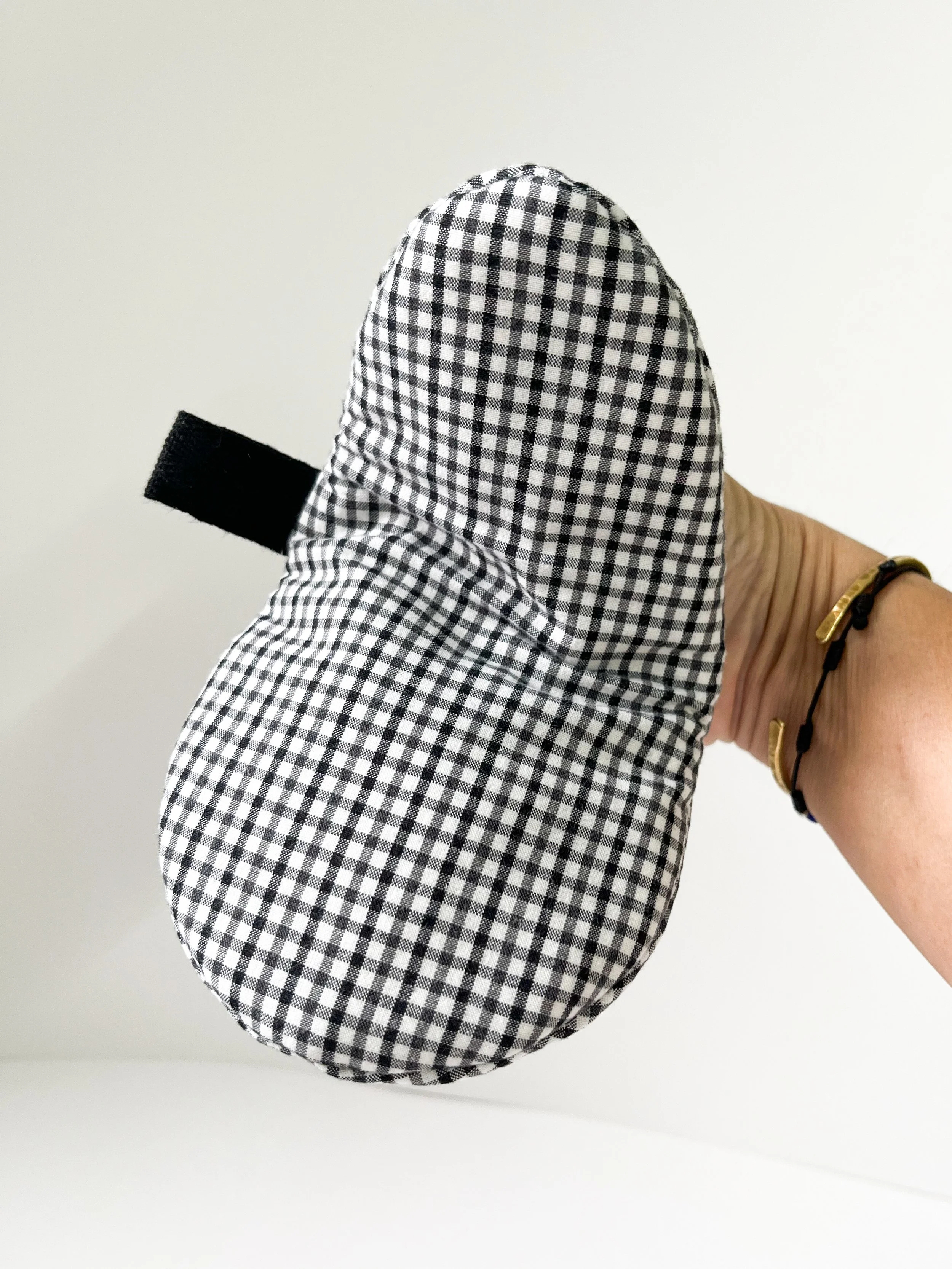 MiniMitts_ClassicGingham_CipollaShop_3.jpg