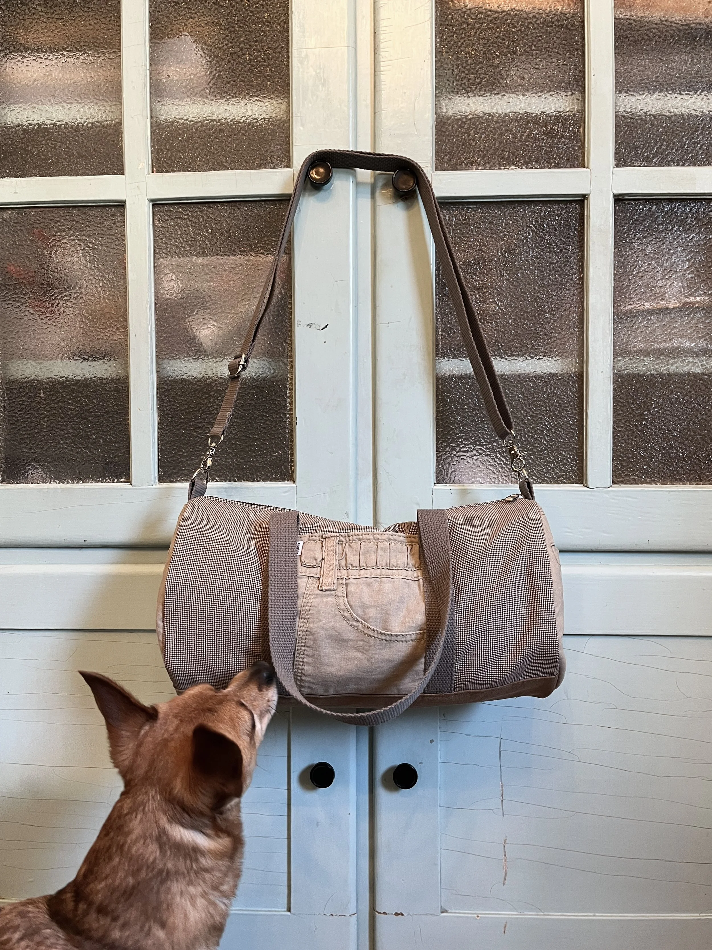 CipollaShop_DuffleBag_VintageWool&Linen_CabinetDog.jpg
