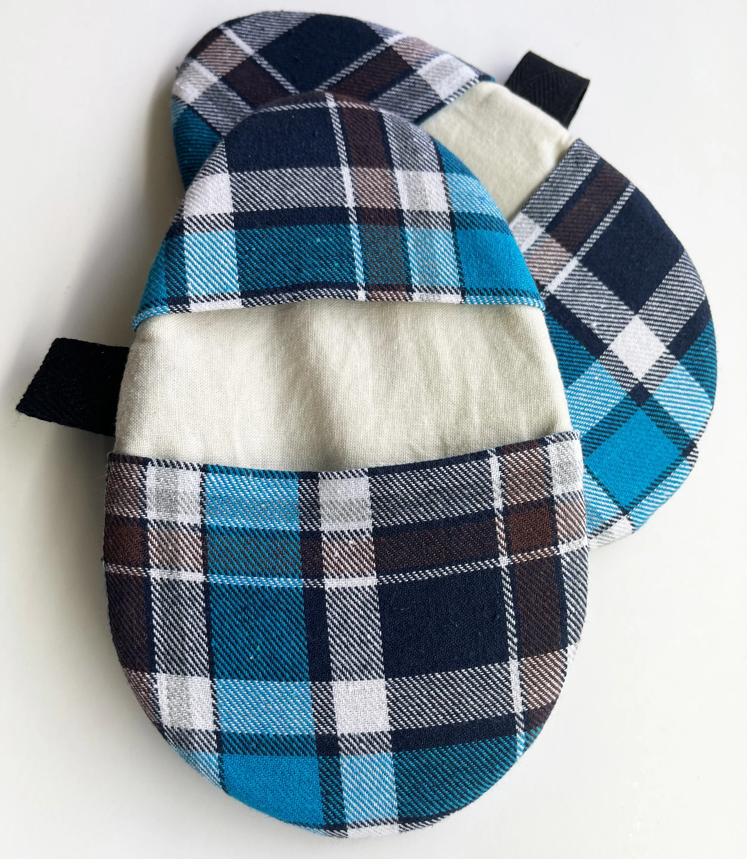 CipollaMiniMitt_ovenglove_PlaidBlue_pockets.jpg