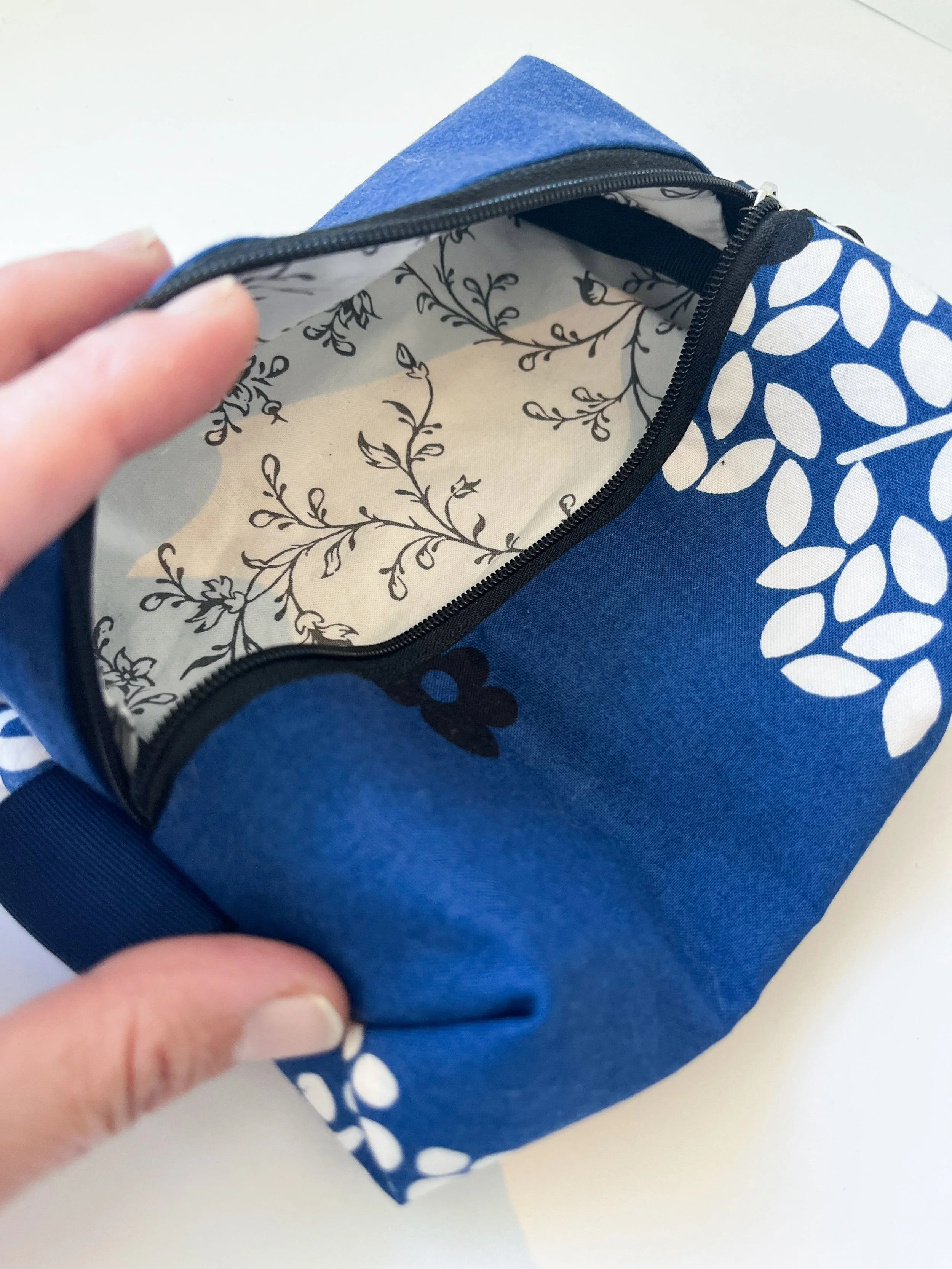 BoxyPouch_CipollaShop_IndigoTrees4.jpg