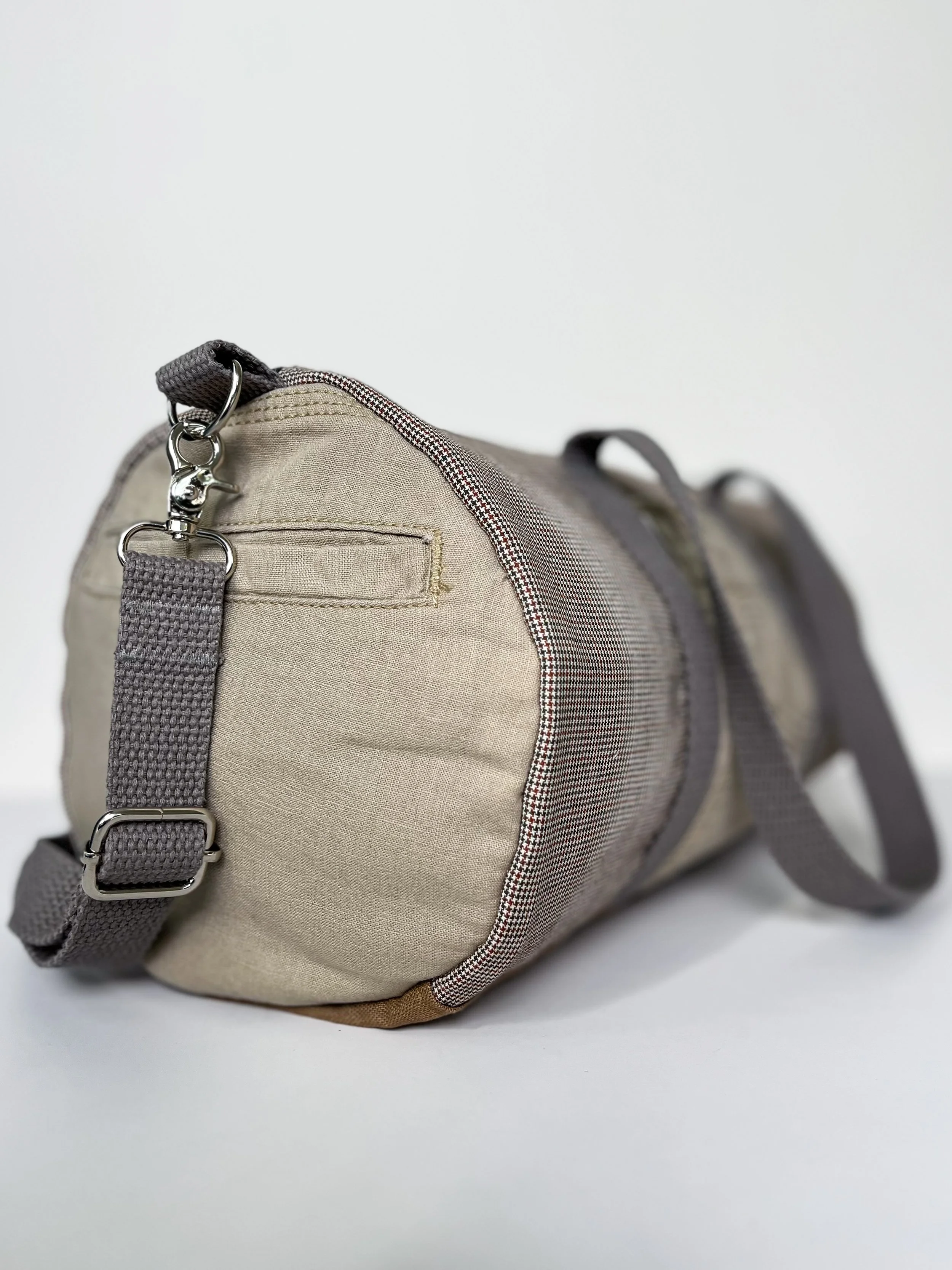 CipollaShop_DuffleBag_VintageWool&Linen_End.jpg