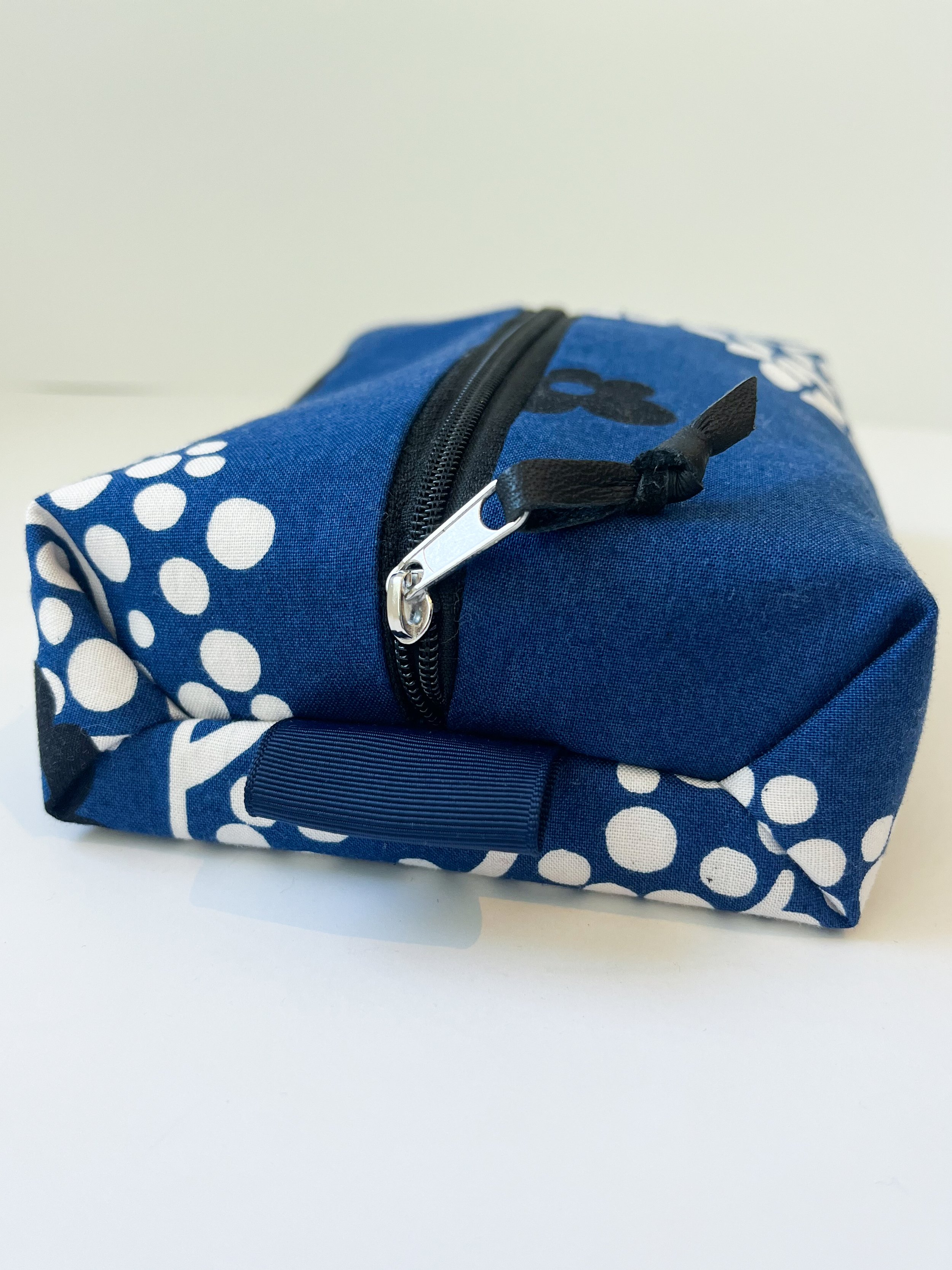 BoxyPouch_CipollaShop_IndigoTrees2.jpg