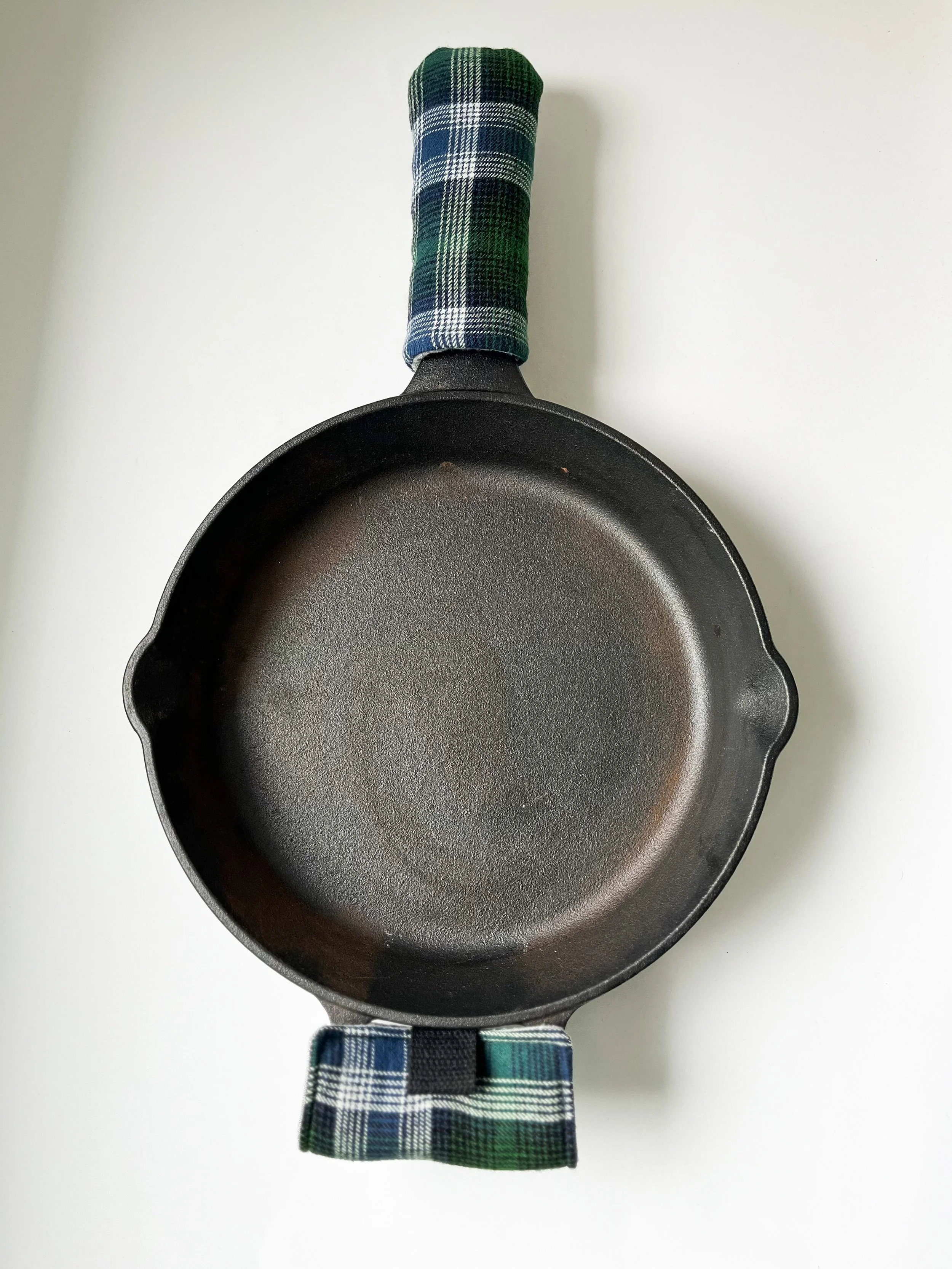 PanHandleSet2_Plaid_CastIron_CipollaShop.jpg