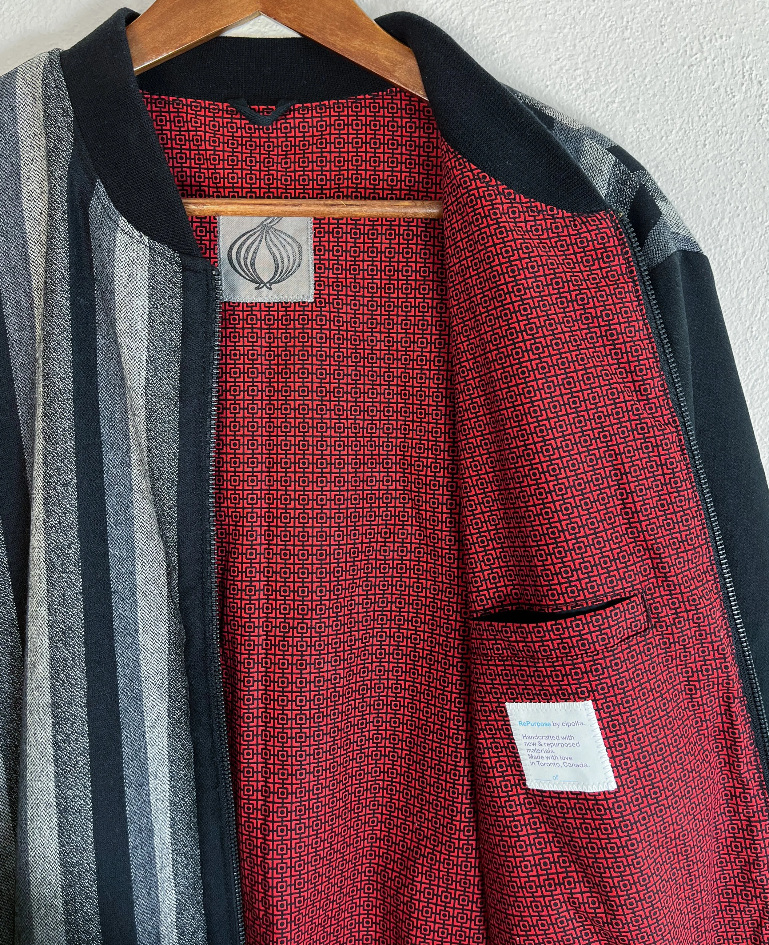 CipollaBomberJacket_BlackStripe_Lining.jpg