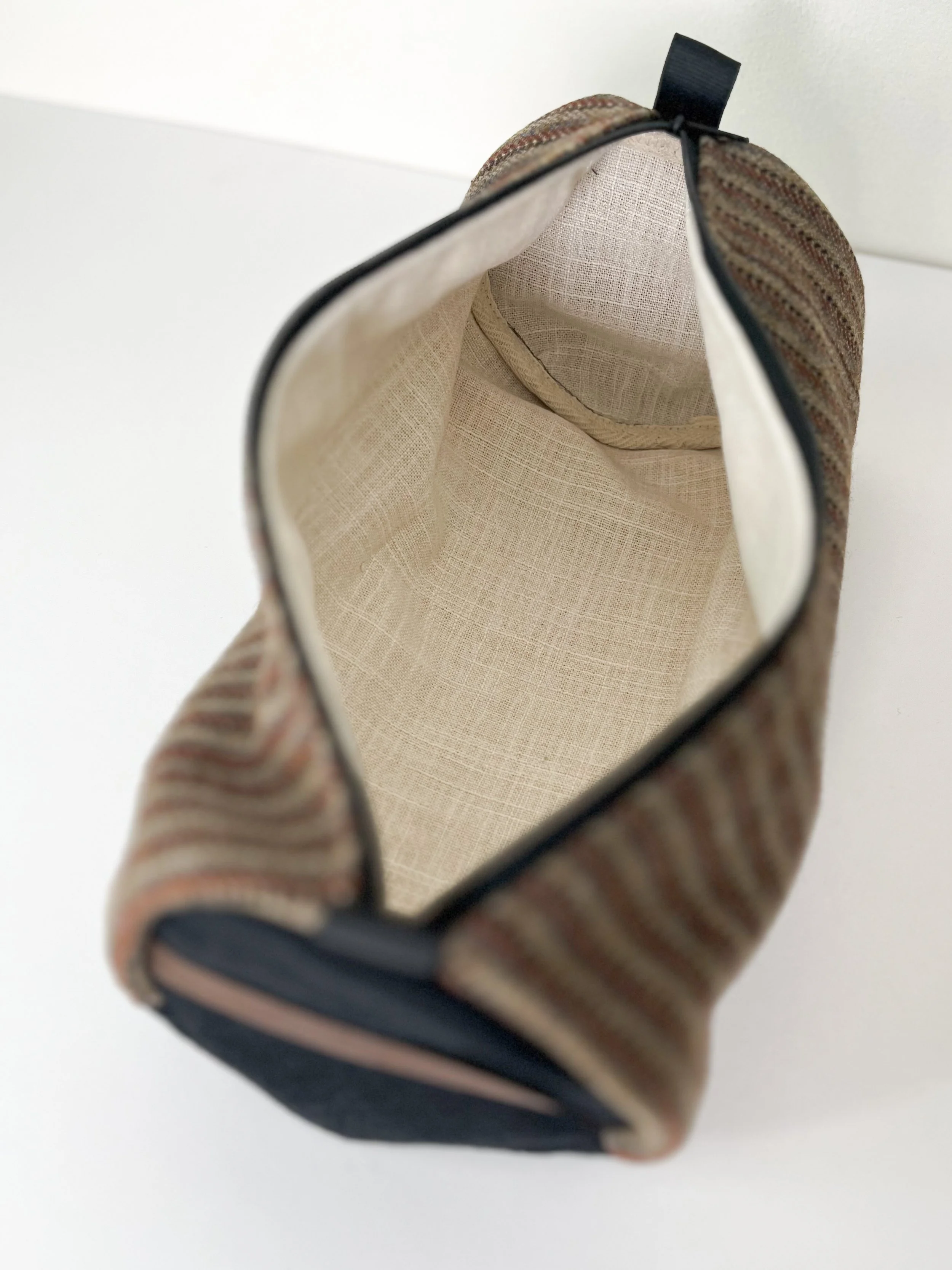 CipollaShop_Pouch_VintageWoolStripe_Lining.jpg