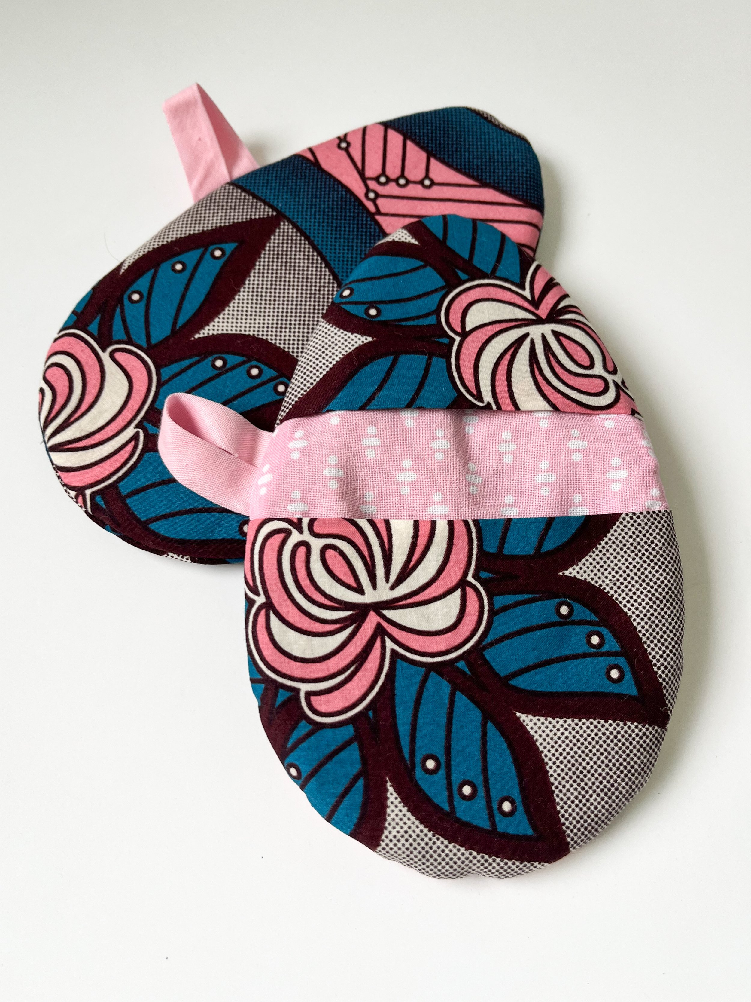 MiniMitts_SouthAfricanFloral_CipollaShop_1.jpg