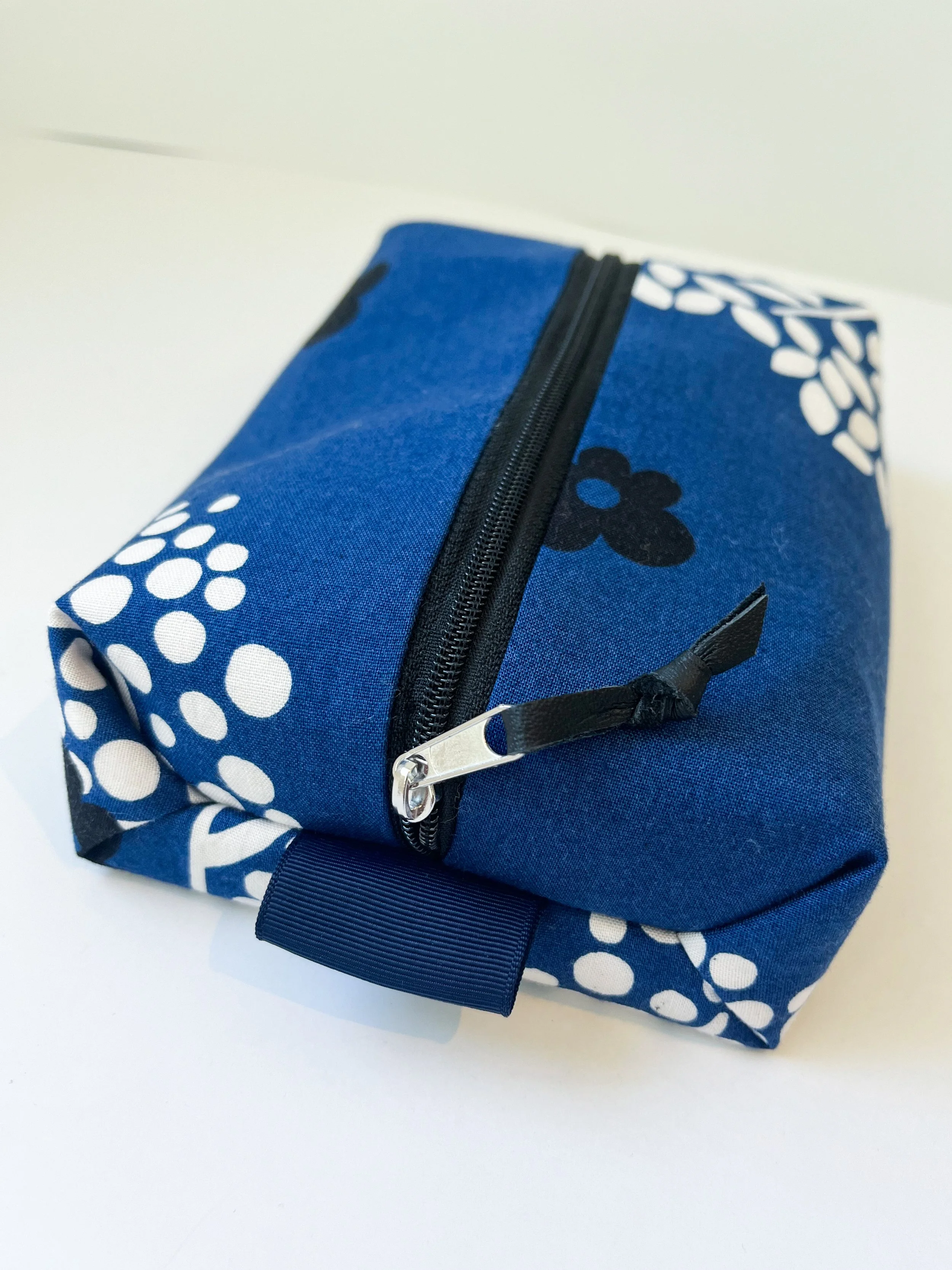 Boxy Pouch - Cotton Indigo Tree Print - Medium