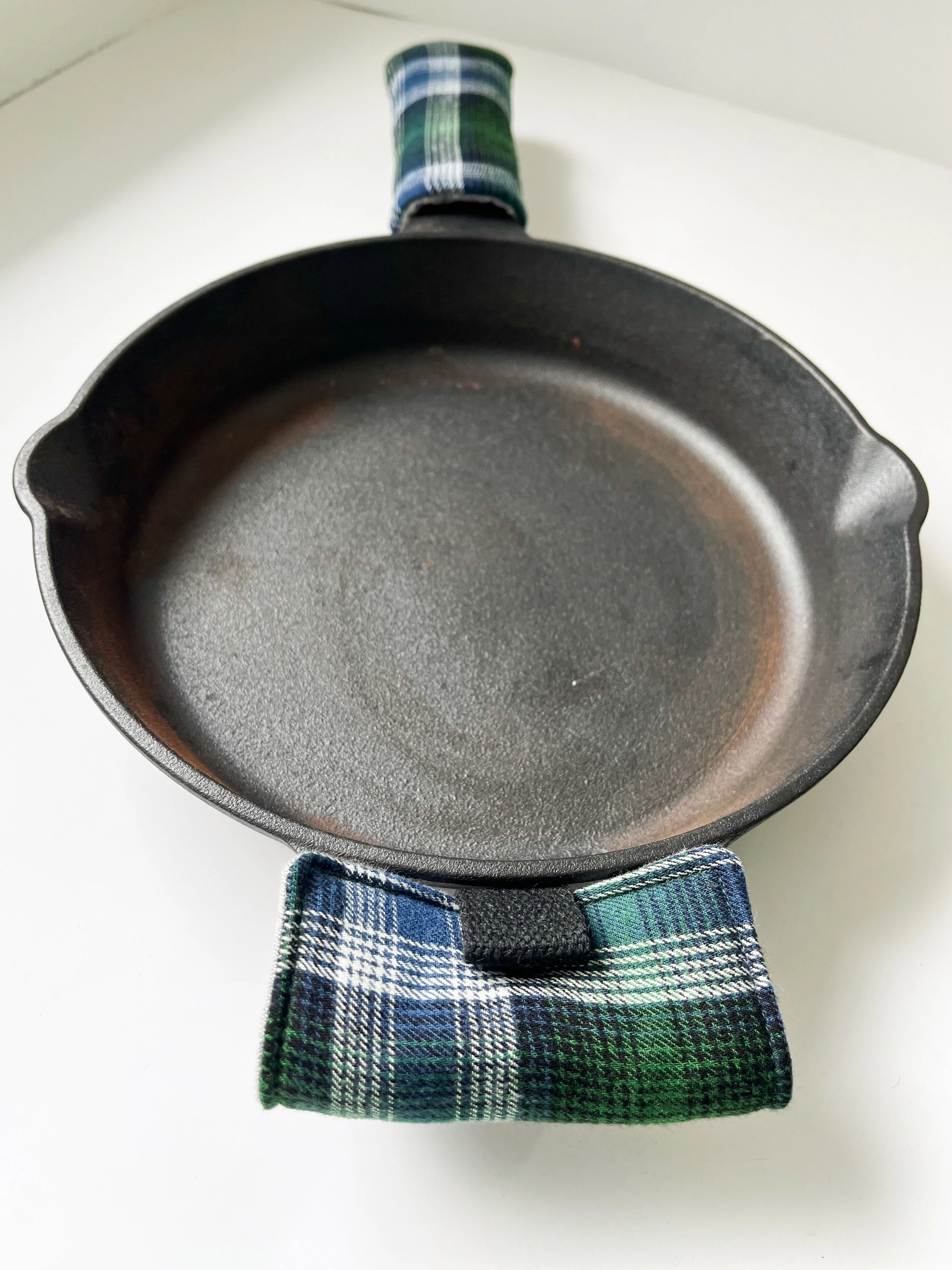 PanHandleSet1_Plaid_CastIron_CipollaShop.jpg