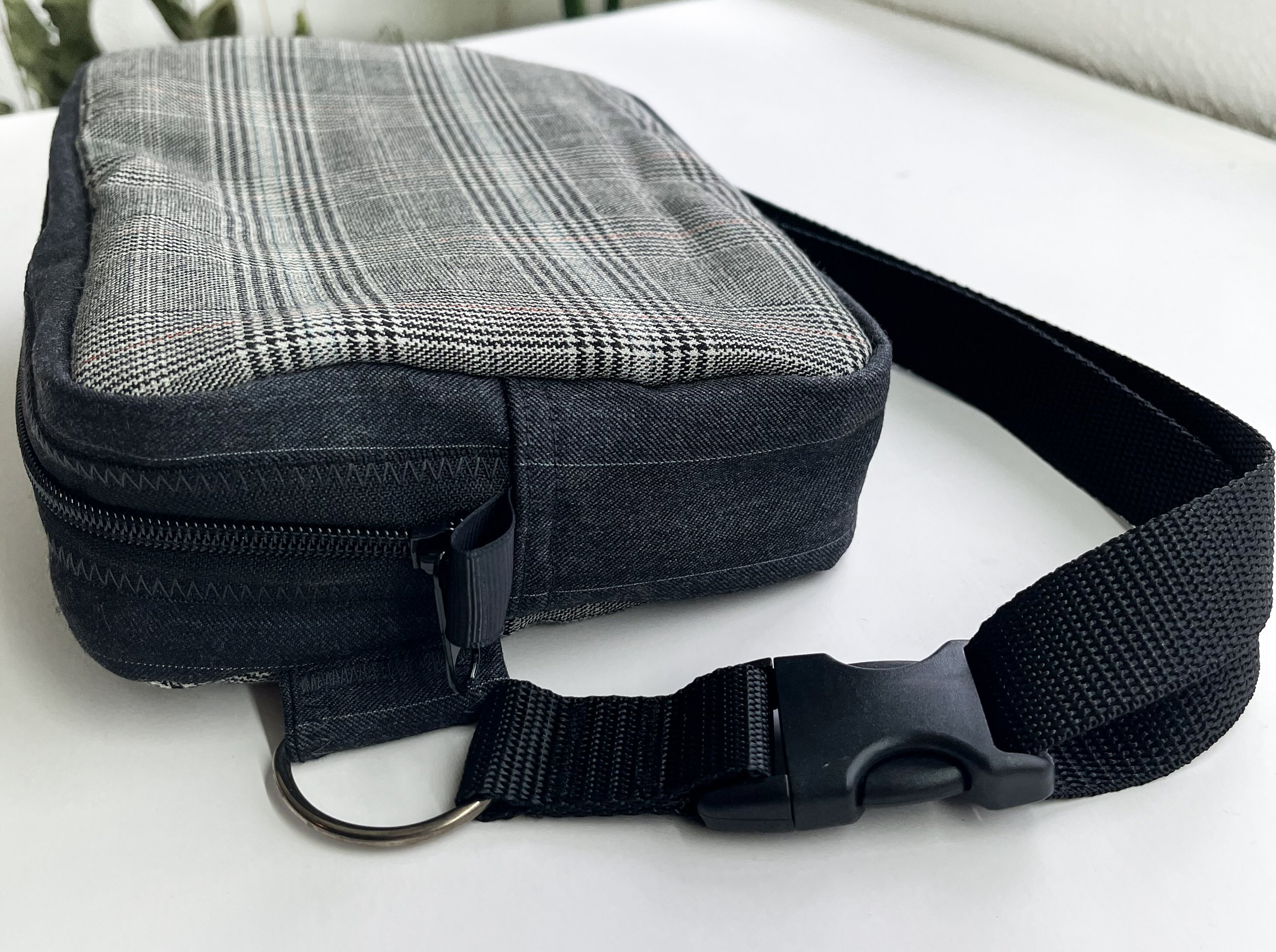 CipollaShoulderBag_BlackPlaid_Buckle.jpg