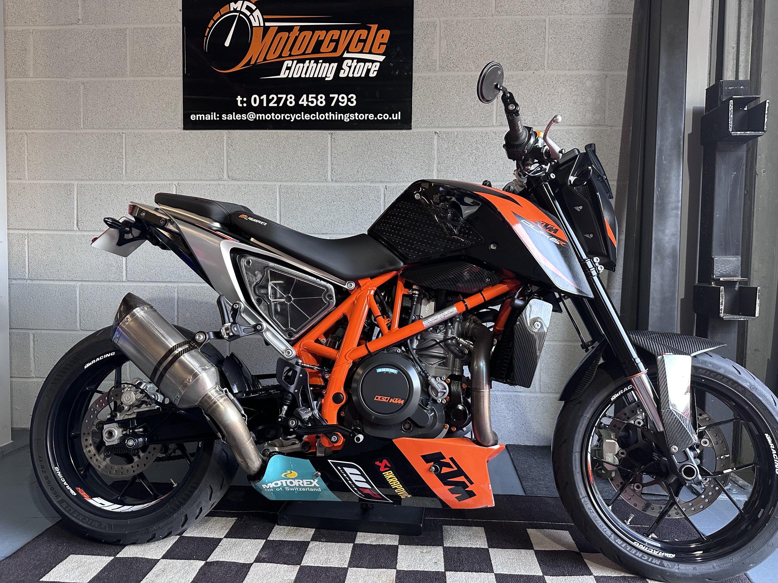 KTM 690 DUKE LOADED!