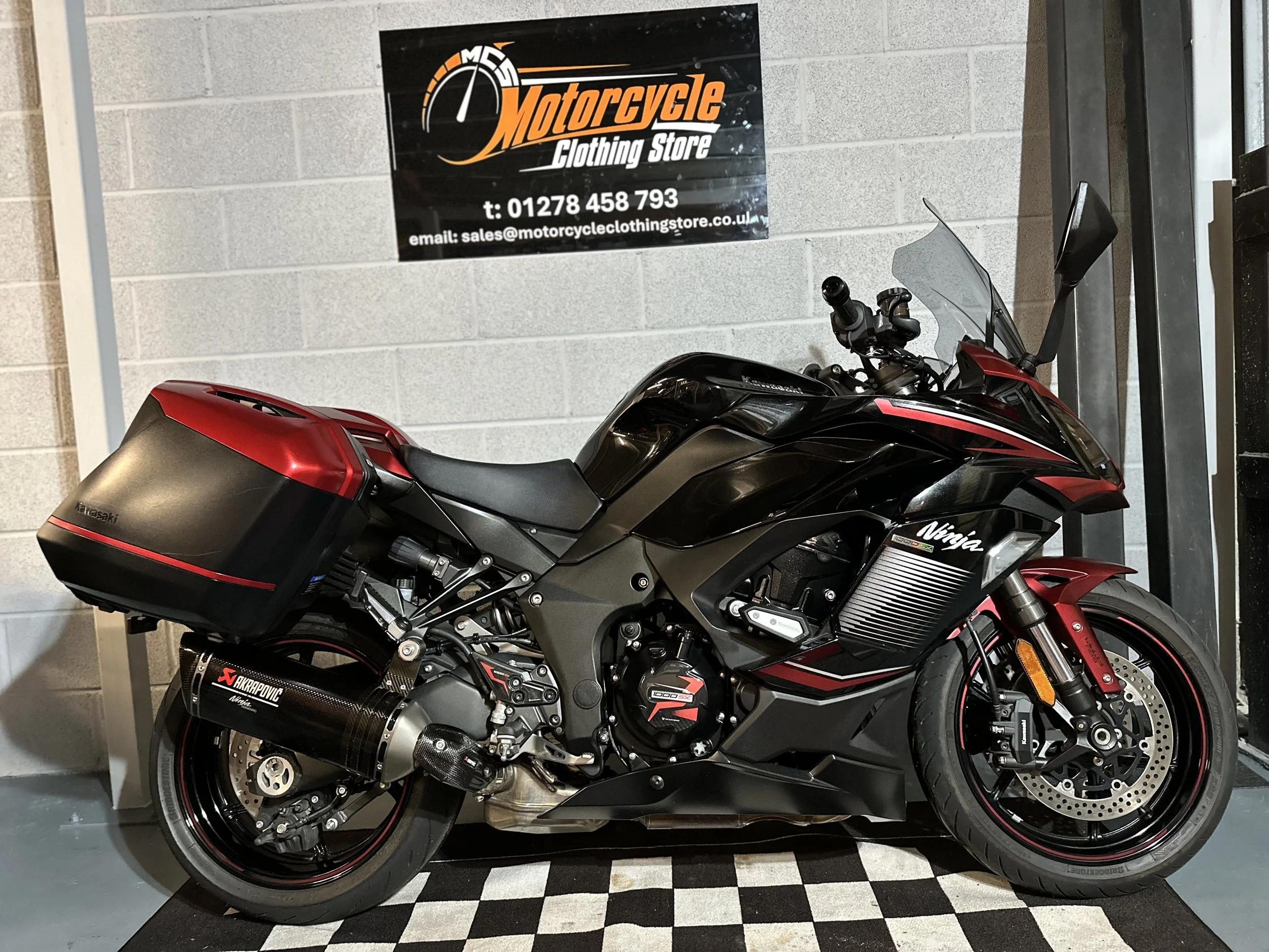 Kawasaki Z1000 *SOLD*