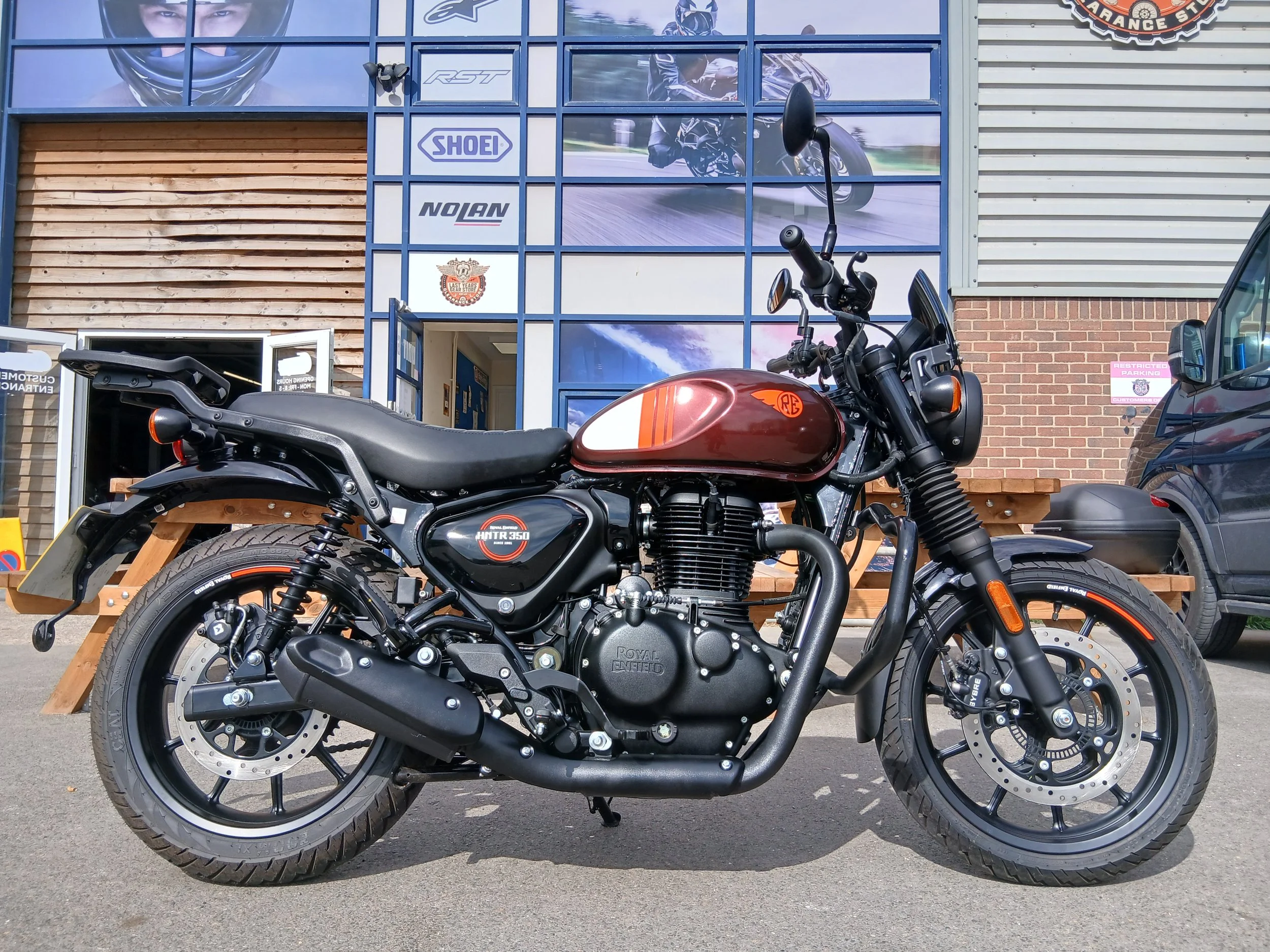 ROYAL ENFIELD HUNTER 350