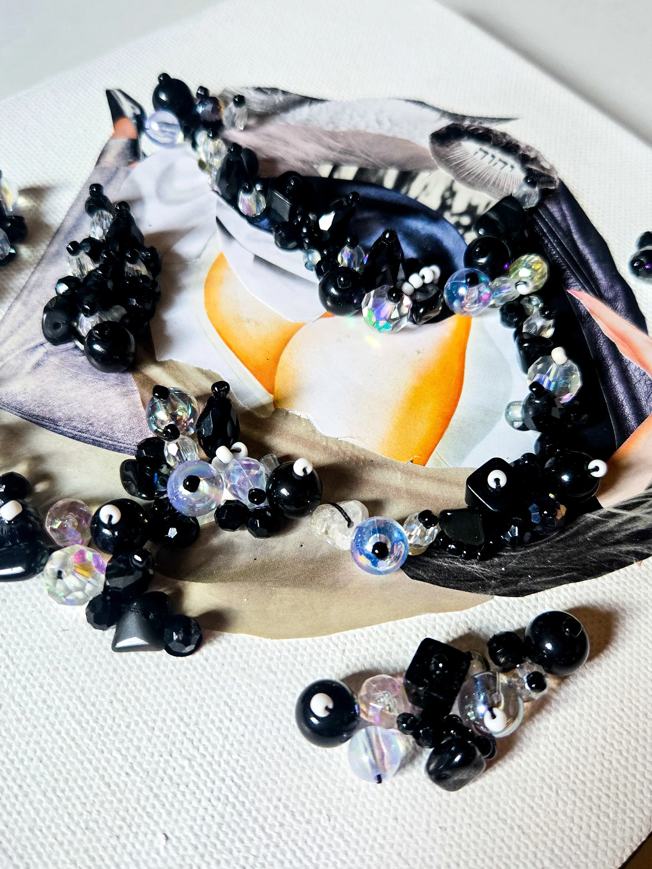4 - Devil Child (Nico Robin) - DETAILS 1.jpg