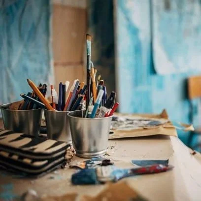 Collective & Institutional Listing (12 Artists)