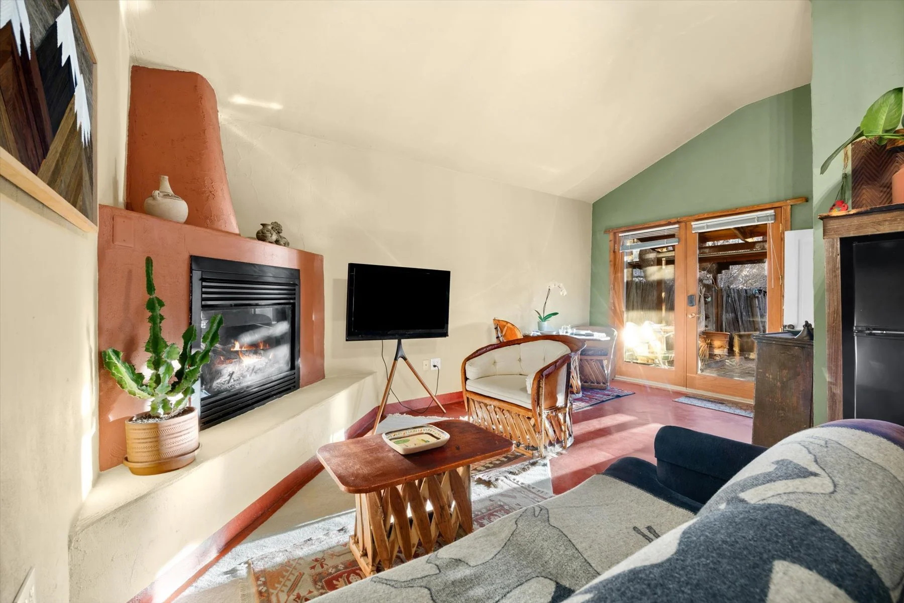 casita - livingroom02.jpg