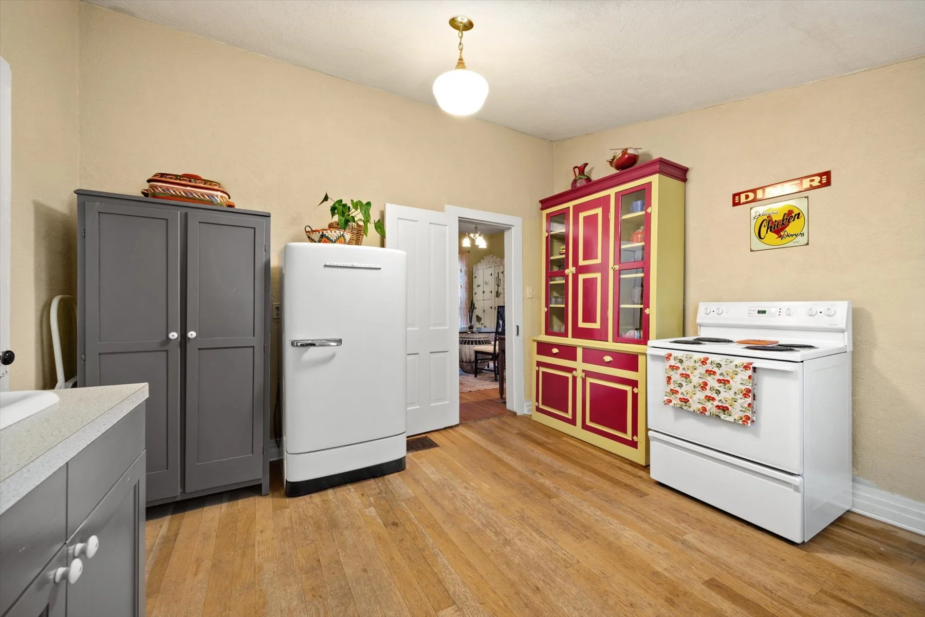 oldhouse - jitchen01.jpg