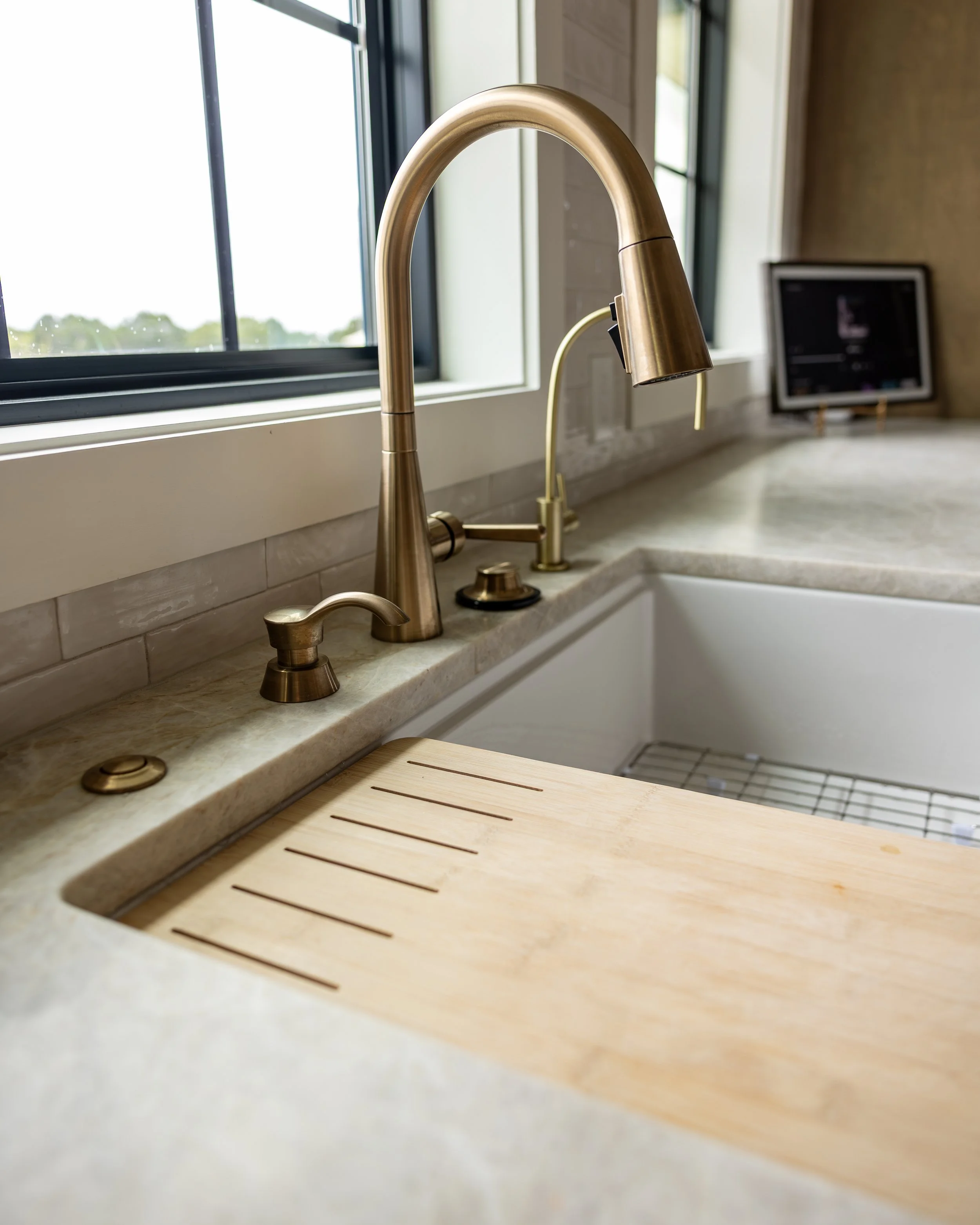 Custom cabinetry
Quartz countertops
Farmhouse sink
Kitchen design
Kitchen remodel in Buda
Kitchen remodel in Kyle
Kitchen remodel in Austin
Kitchen remodelin in Dripping Springs
Central Texas remodeling contractor
Custom kitchen remodel
Kitchen renov