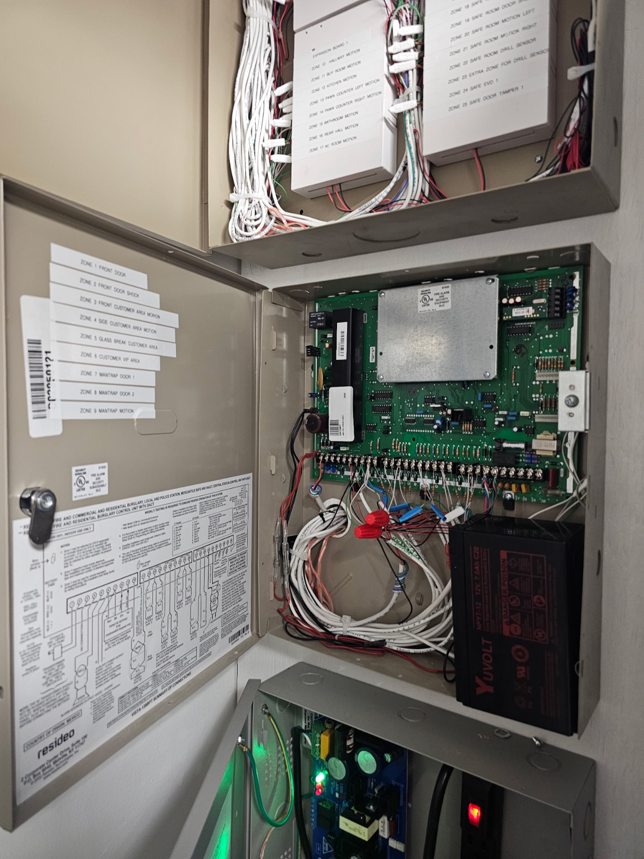 Honeywell Vista commercial grade wired Alarm system controller. 