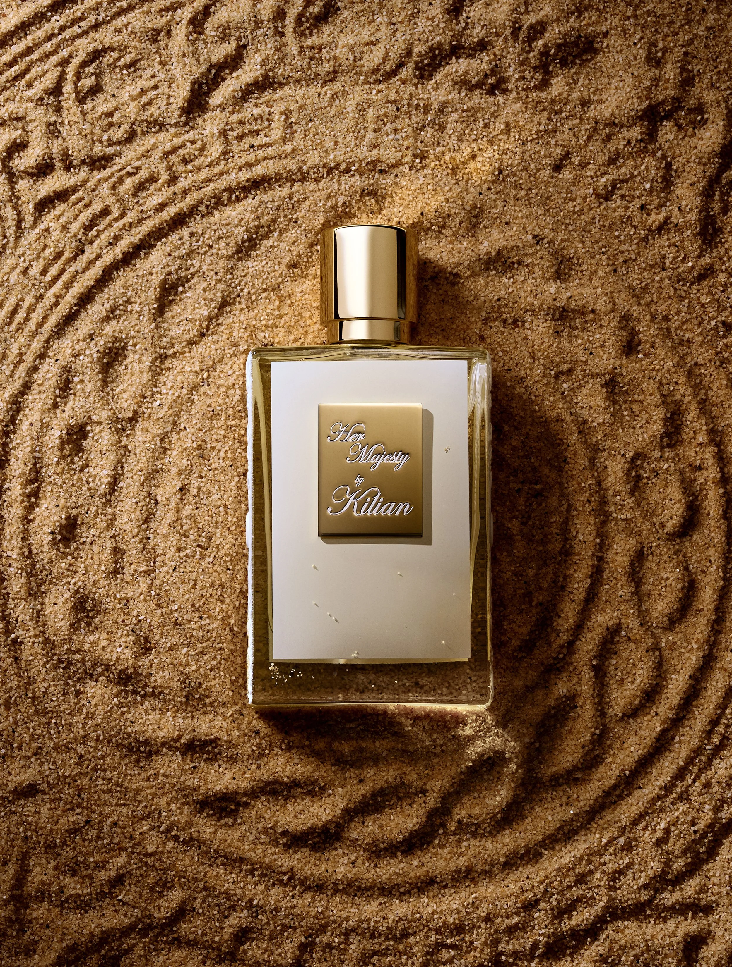 FY26_EID_GLOBAL_SECONDARY VISUAL_HER MAJESTY 50ML_FINAL_RVB.jpg