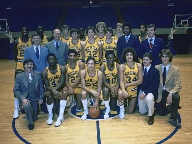 mike-robinson-university-of-michigan-basketball-team-photo.jpg