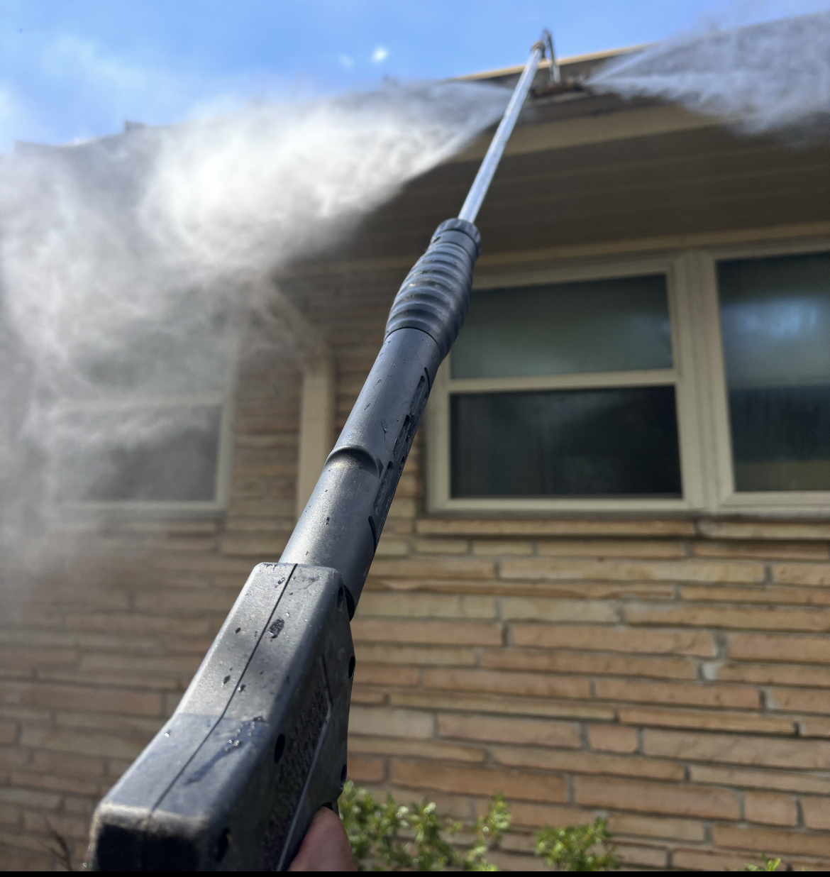 Power washing Tulsa Gutter